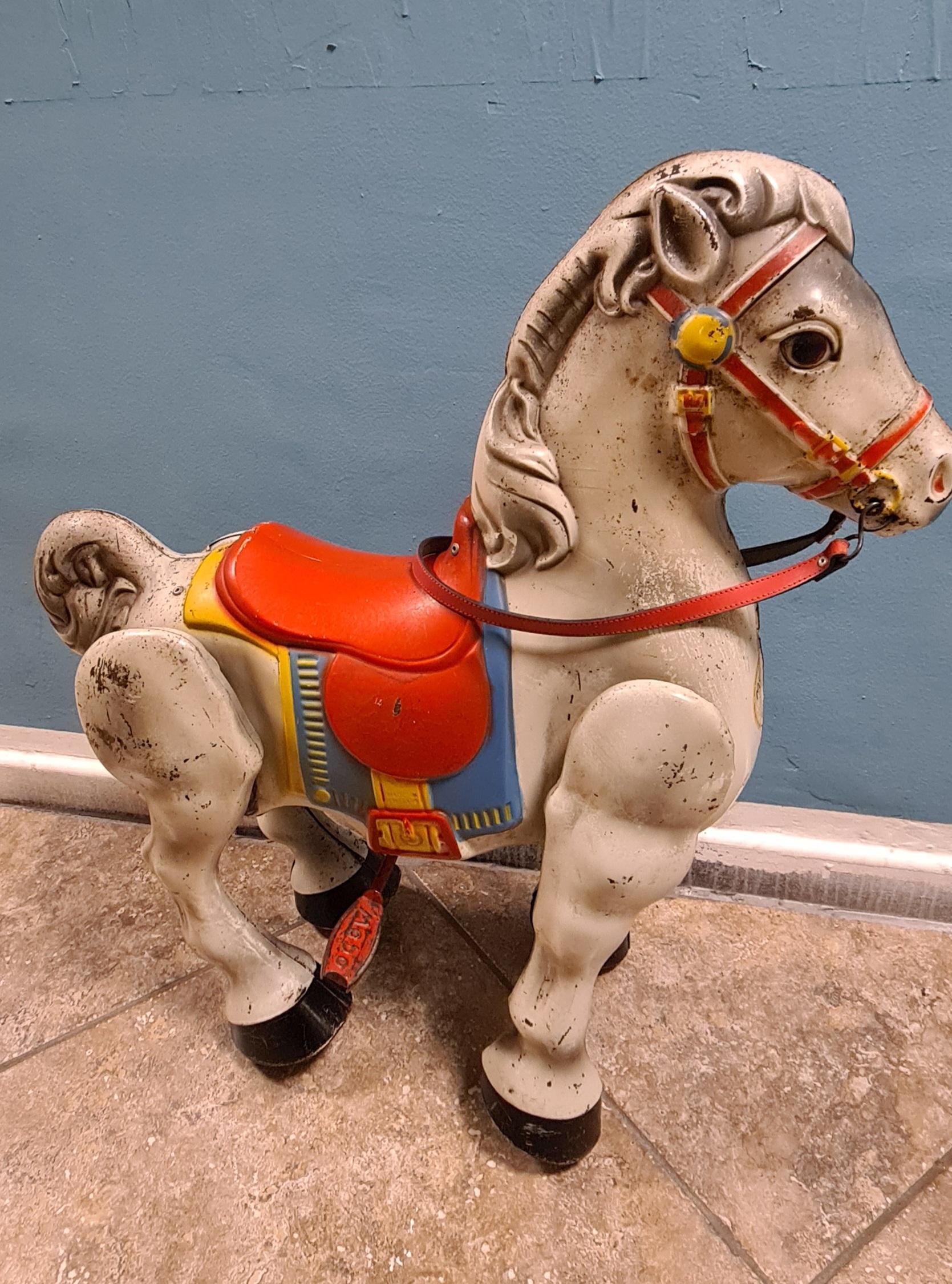 Cavallino a pressione inglese degli anni 50' For Sale 4