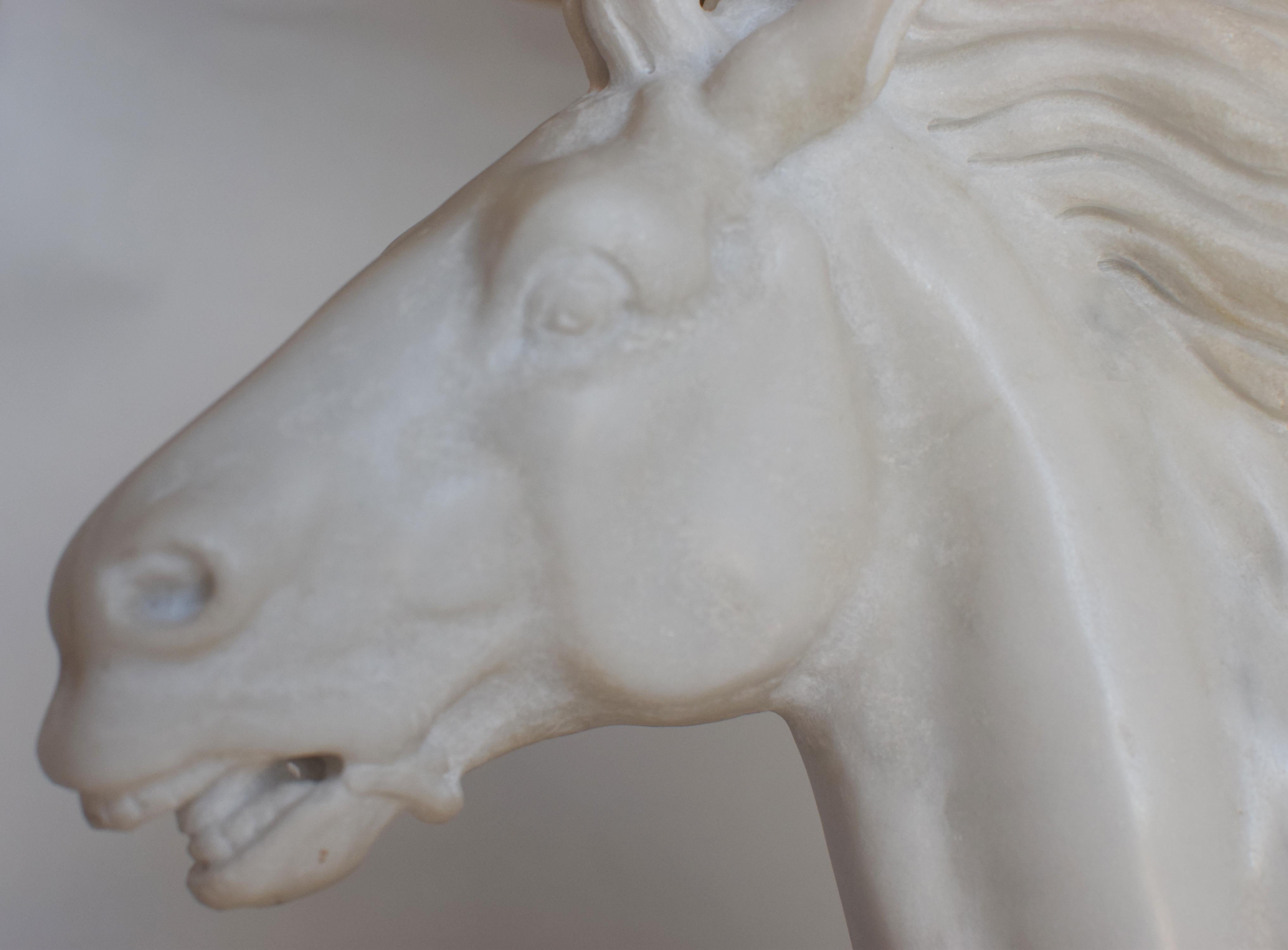 Running horse -sculpture on white Carrara marble For Sale 4