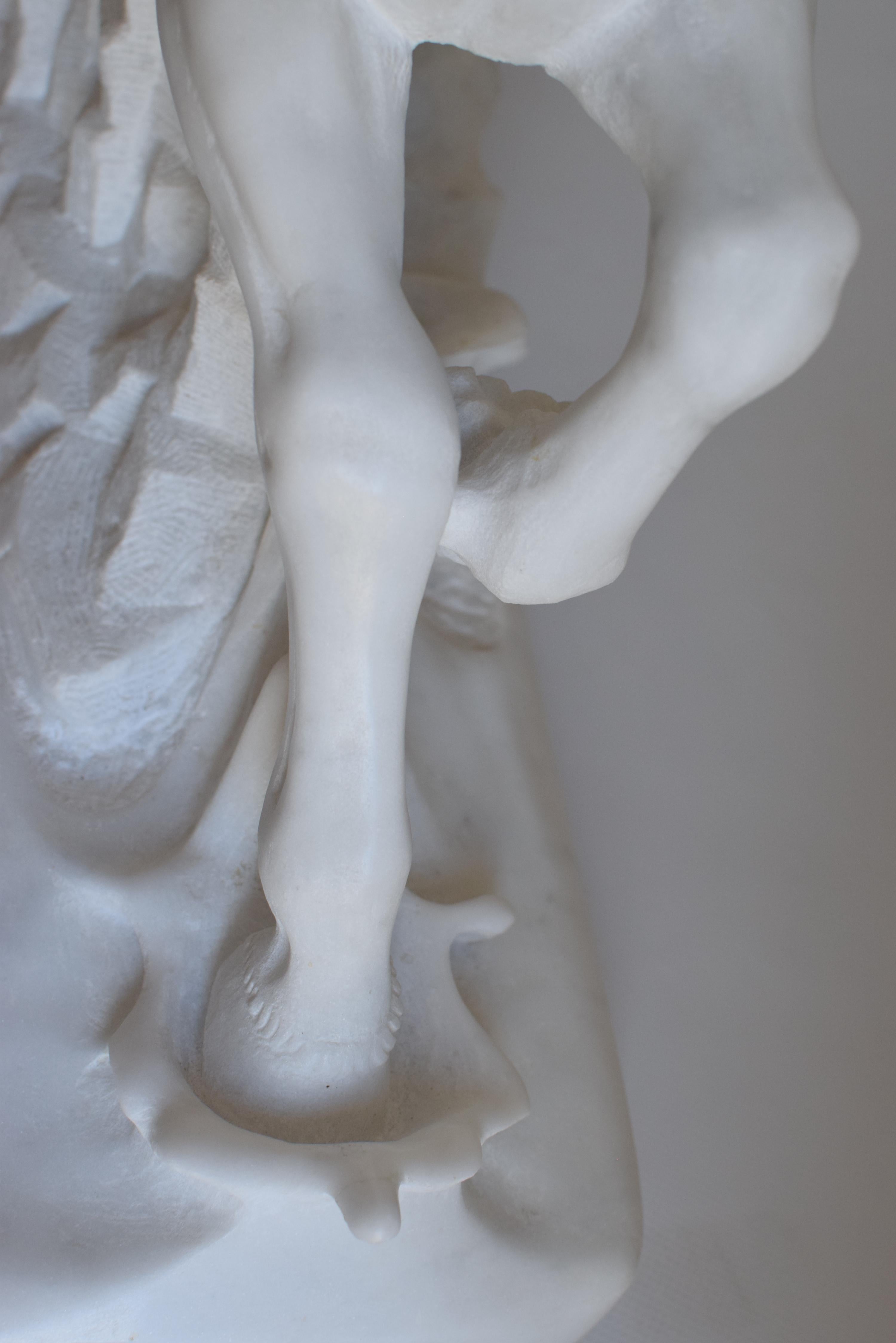 Running horse -sculpture on white Carrara marble For Sale 6