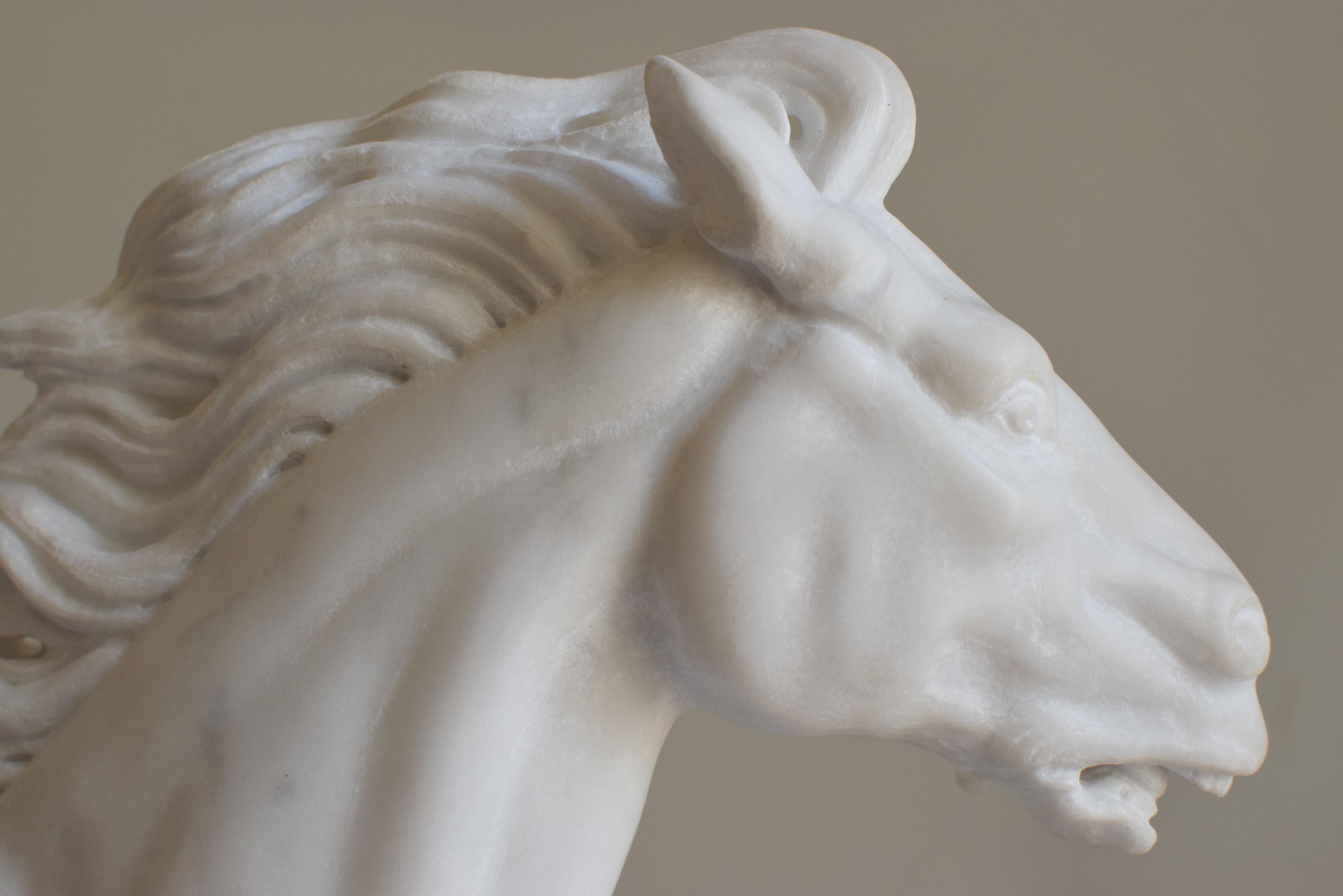 Running horse -sculpture on white Carrara marble For Sale 7