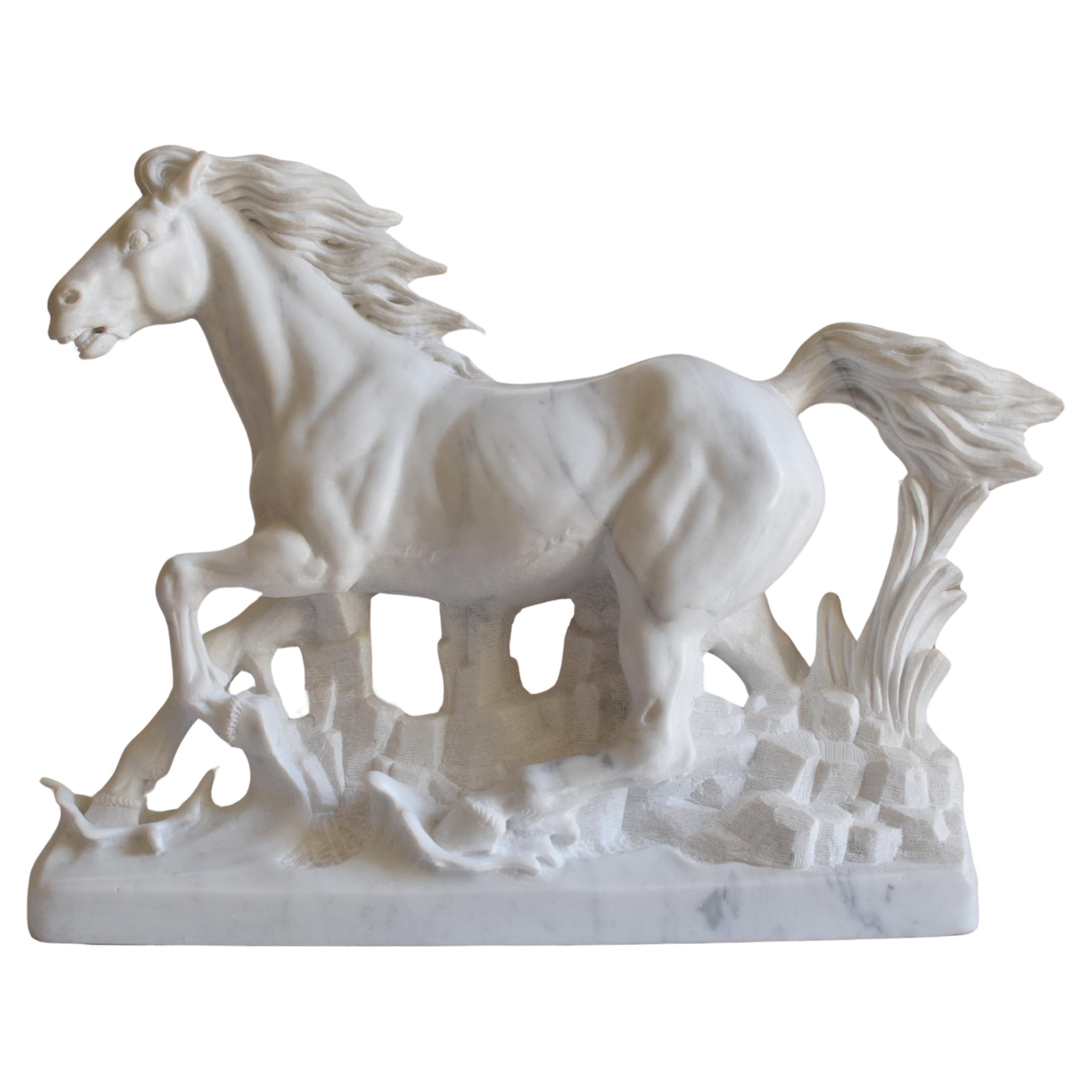 Running horse -sculpture on white Carrara marble For Sale