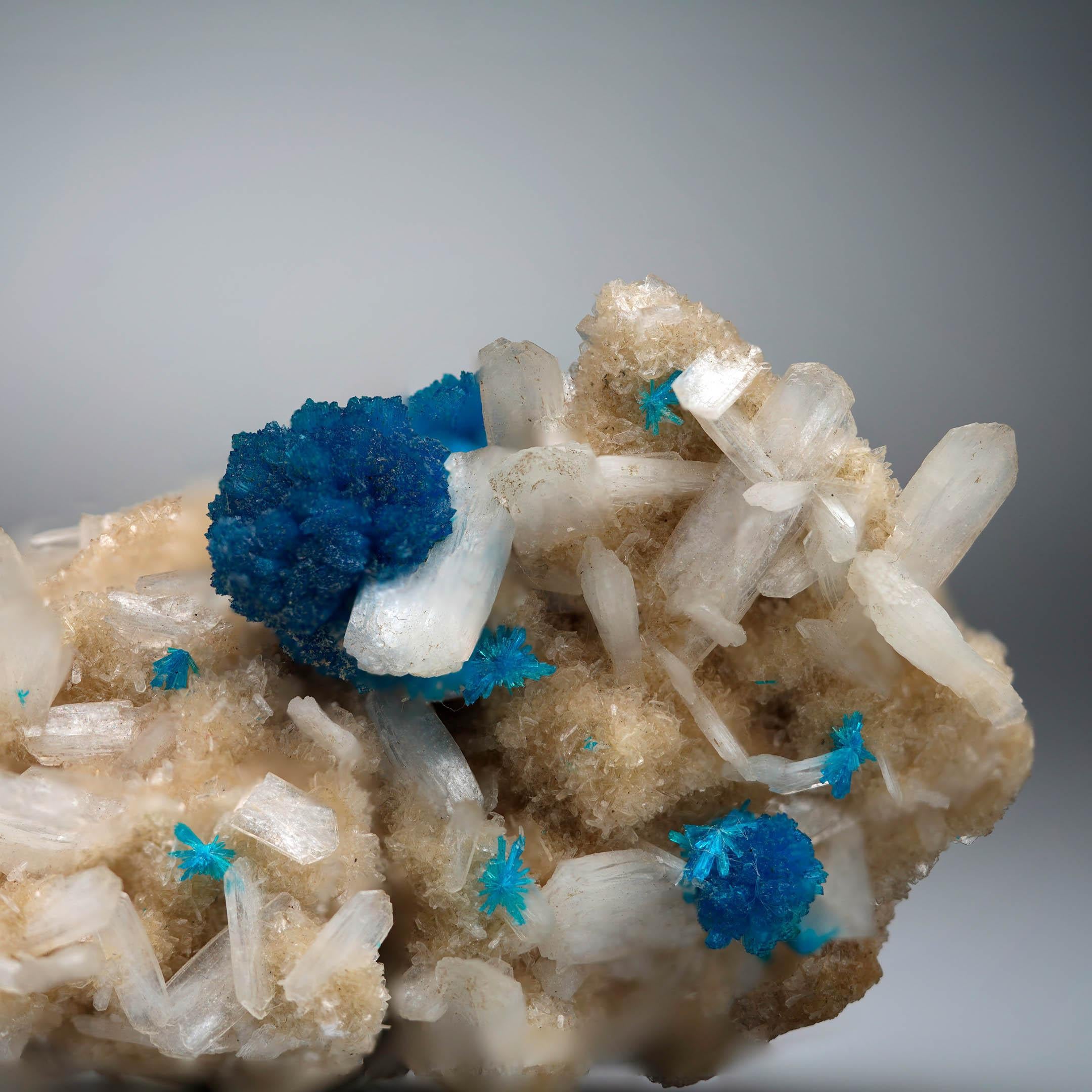 XXI secolo e contemporaneo Cavansite e Stilbite su Matrix in vendita