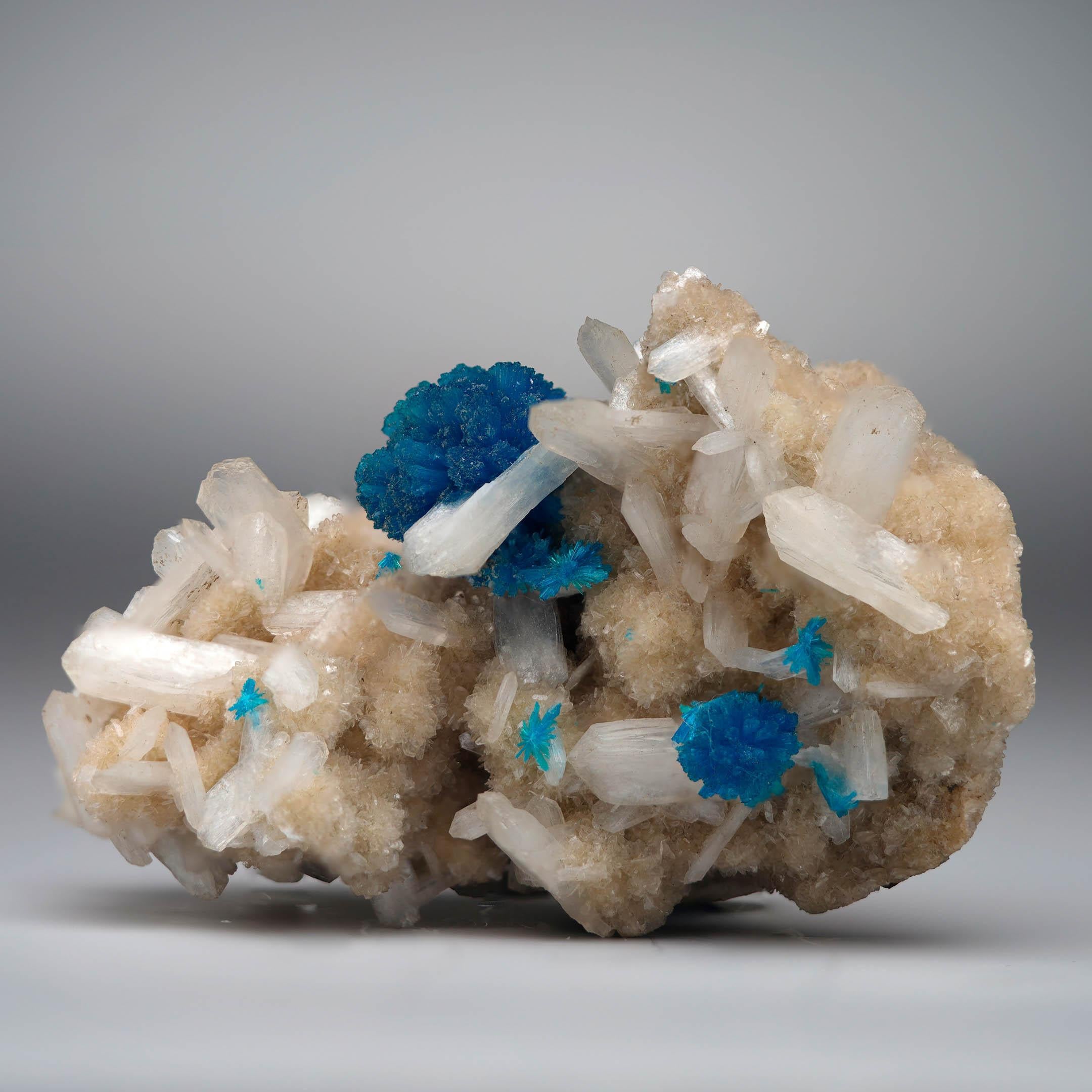 Cavansite e Stilbite su Matrix in vendita 2