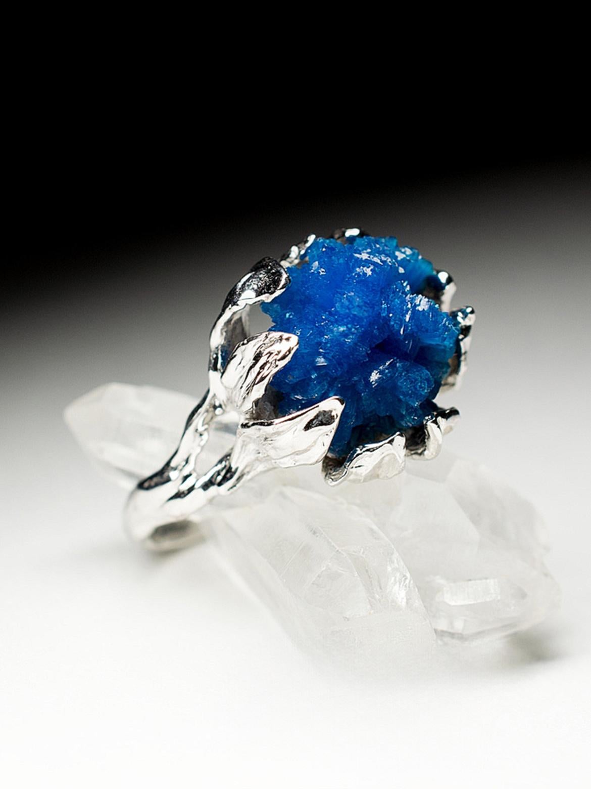 Women's or Men's Cavansite Flower Gold Ring Art Nouveau Style Bright Blue Raw Uncut Rare Crystals For Sale