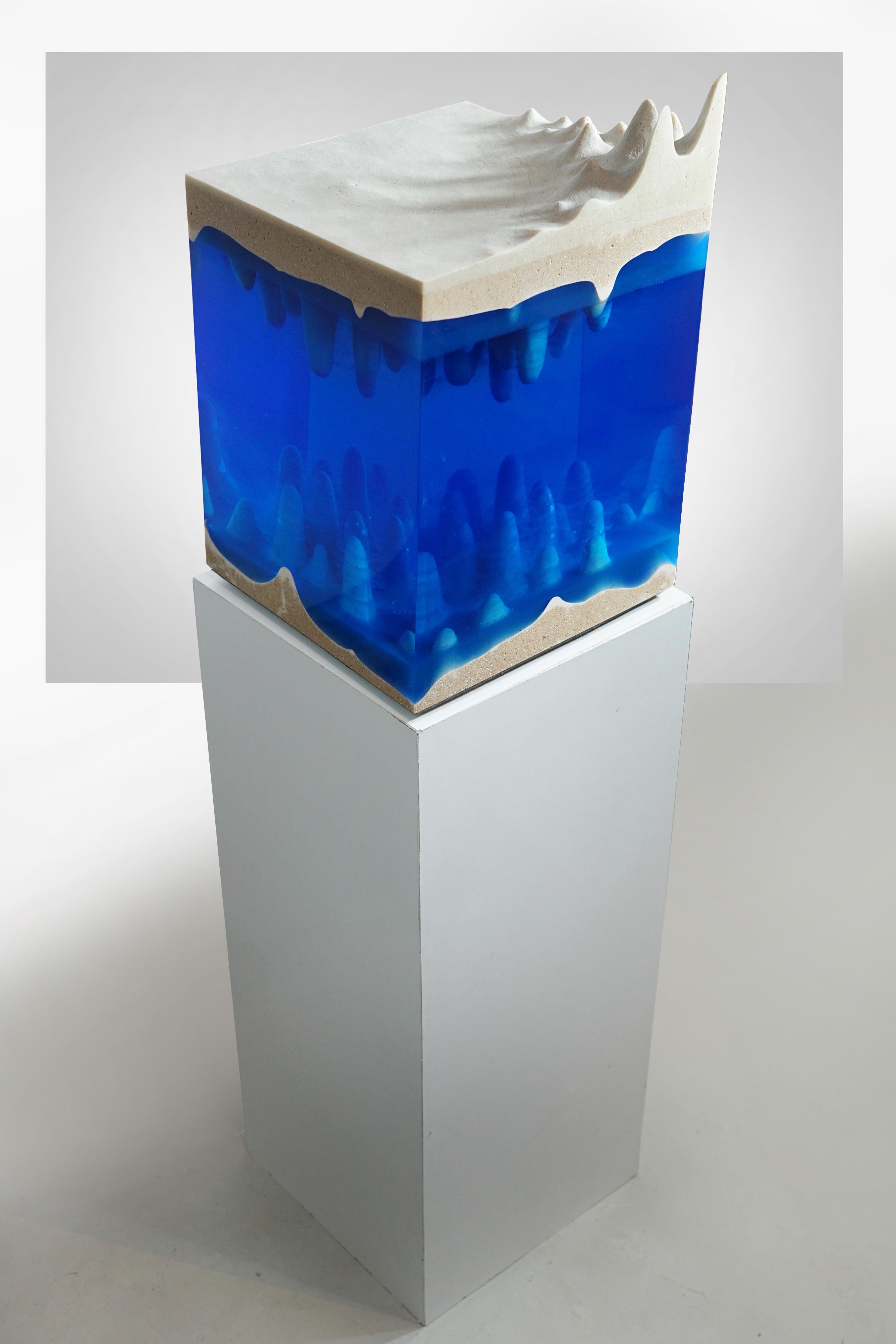 Caverna Contemporary Sculpture, by Eduard Locota resin Acrylic Glass & Marble For Sale 1