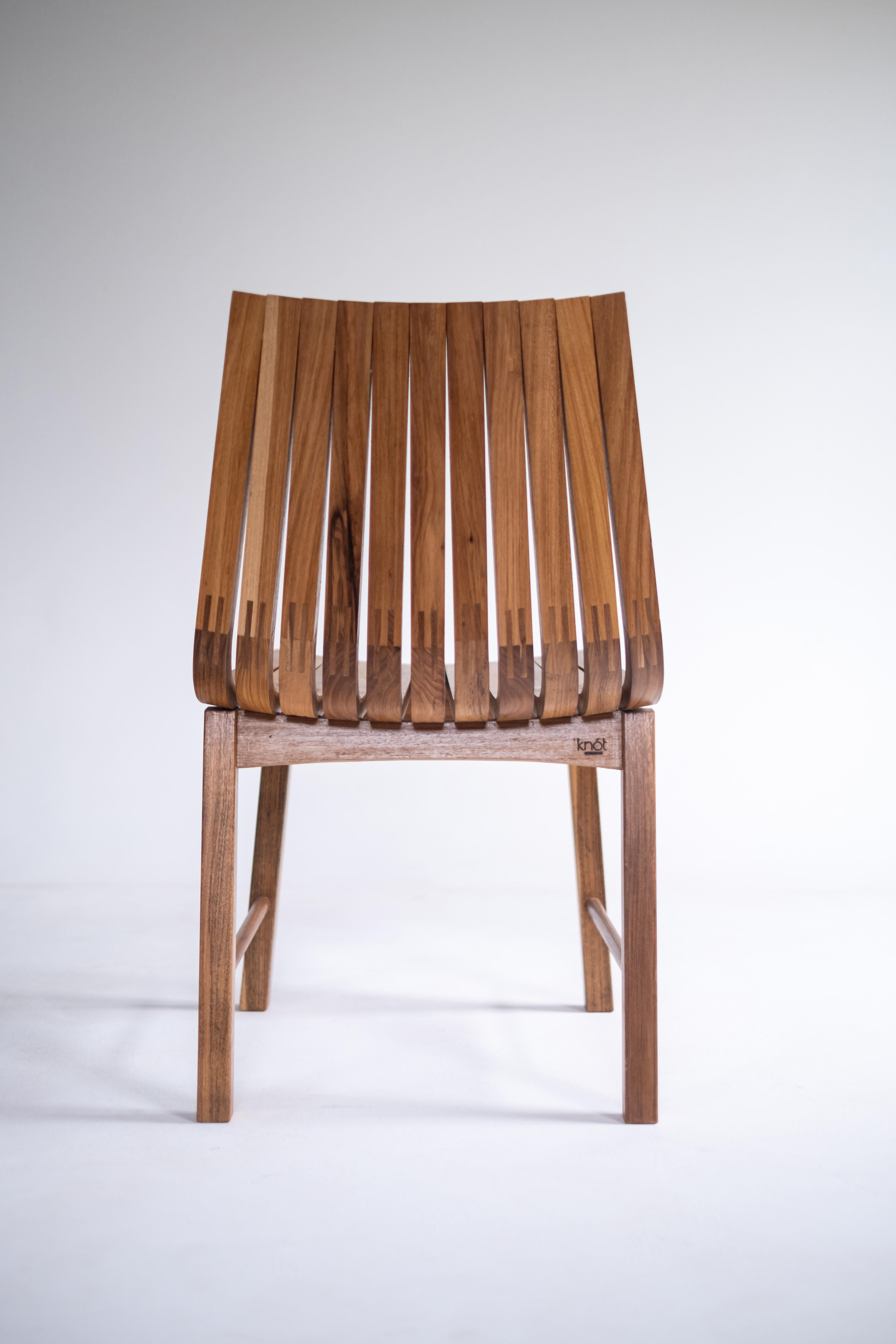 'Caverna' contemporary wooden dining chair by Brazilian Studio Knót Artesanal For Sale 3