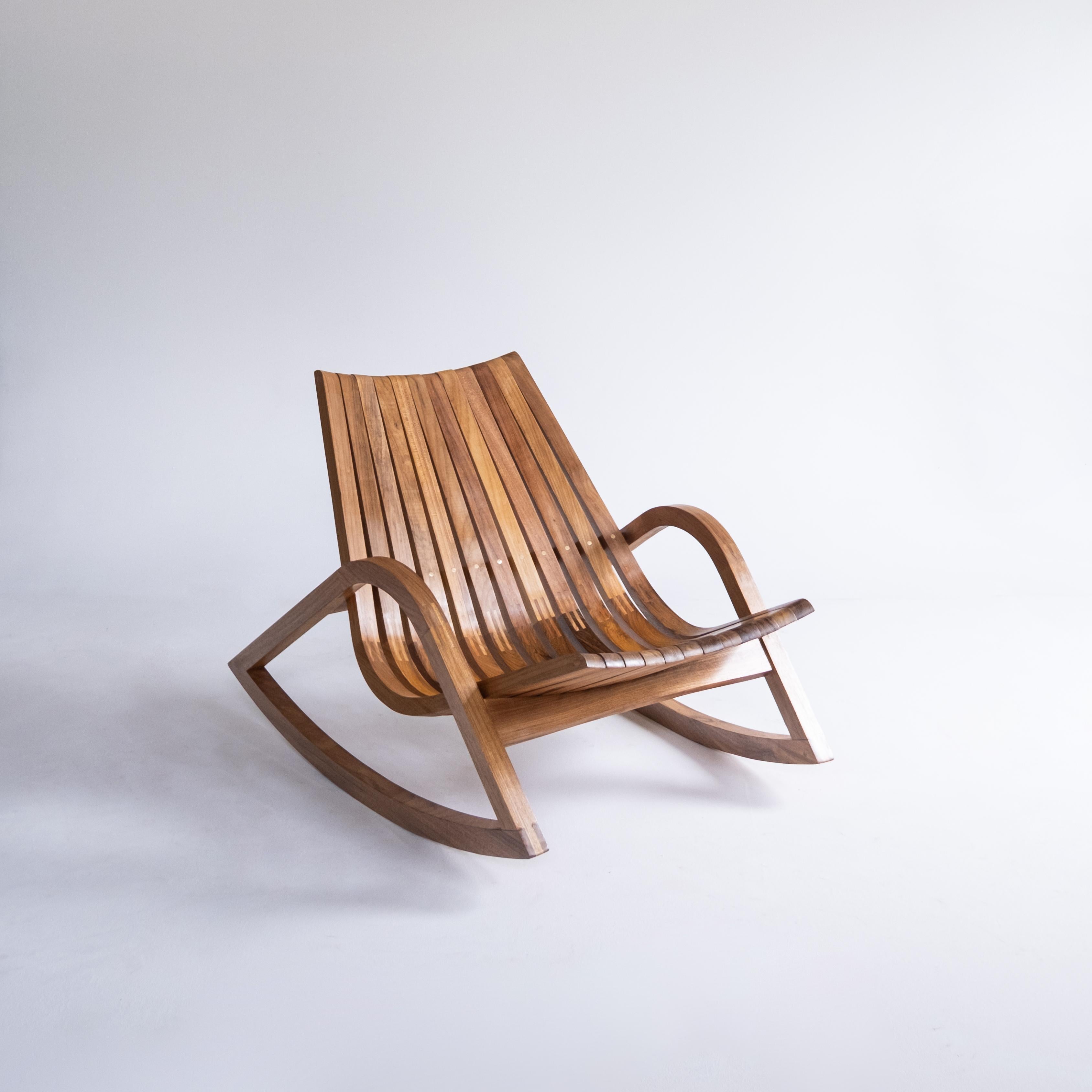 Woodwork 'Caverna' contemporary wooden rocking chair by Brazilian Studio Knót Artesanal For Sale