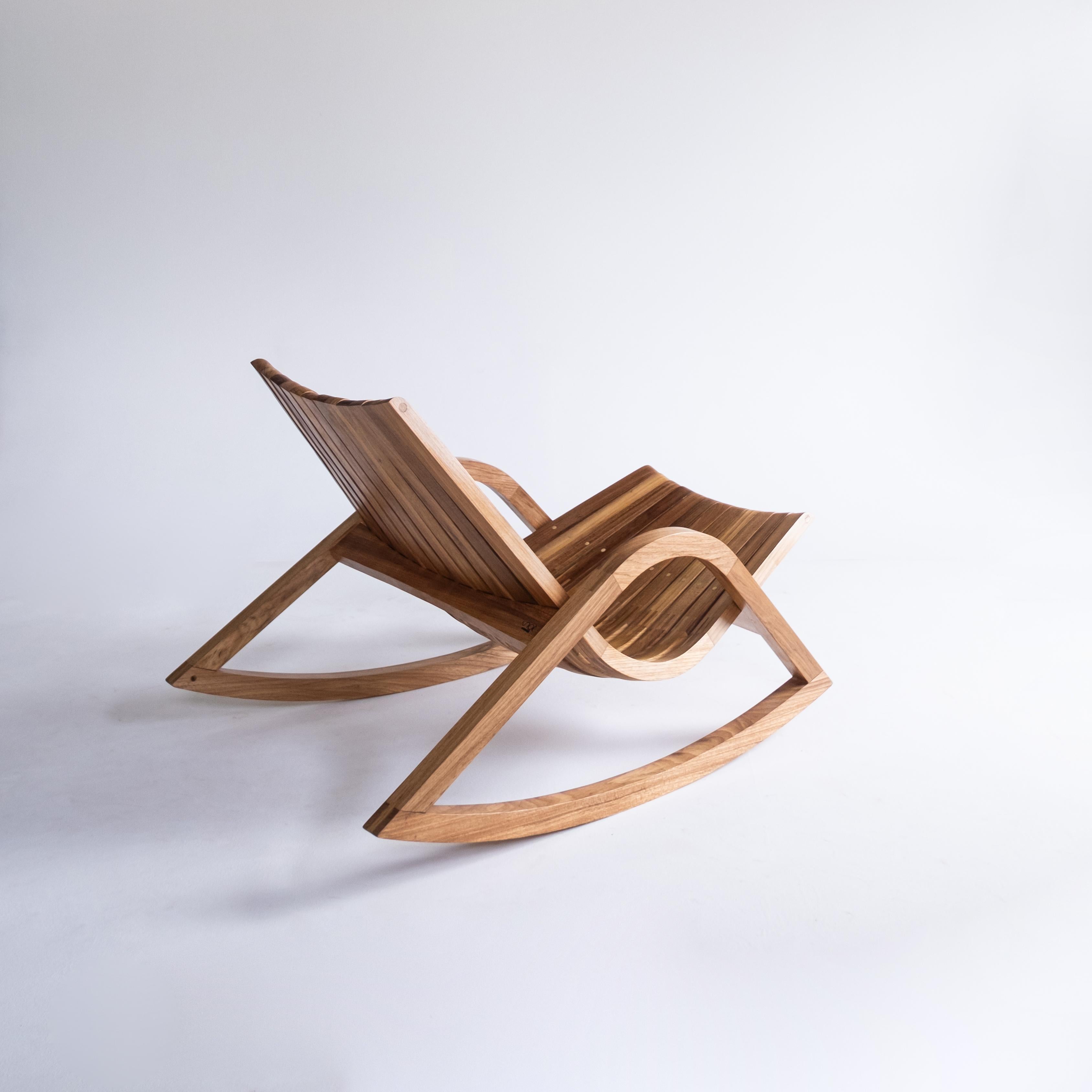 Contemporary 'Caverna' contemporary wooden rocking chair by Brazilian Studio Knót Artesanal For Sale