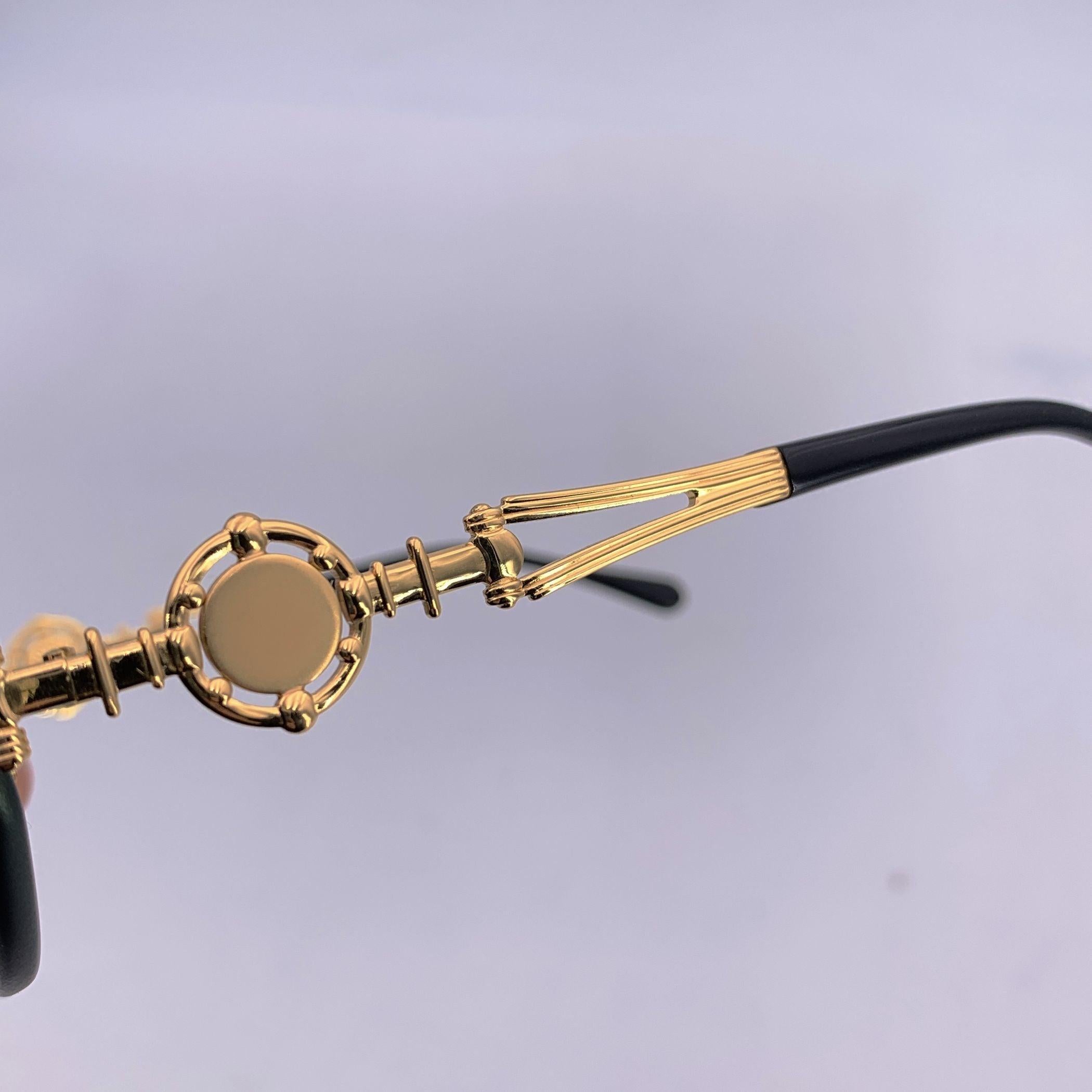 Lunettes de soleil vintage Caviar Oval Mod. 2360 C.C. 53/18 135mm en vente 1