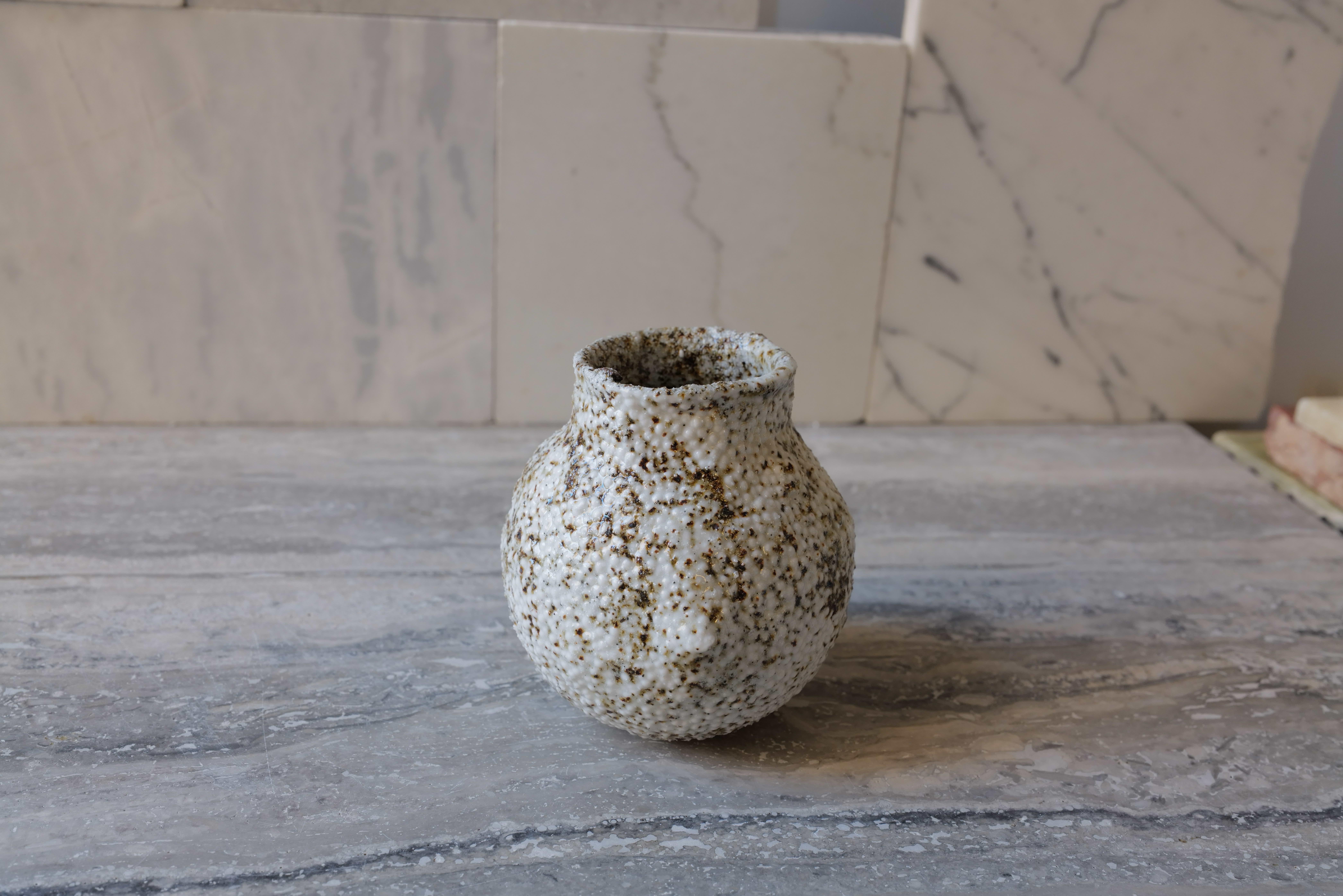 Caviar Porcelain Small Vase Transparent Glaze with Local Sand For Sale 2