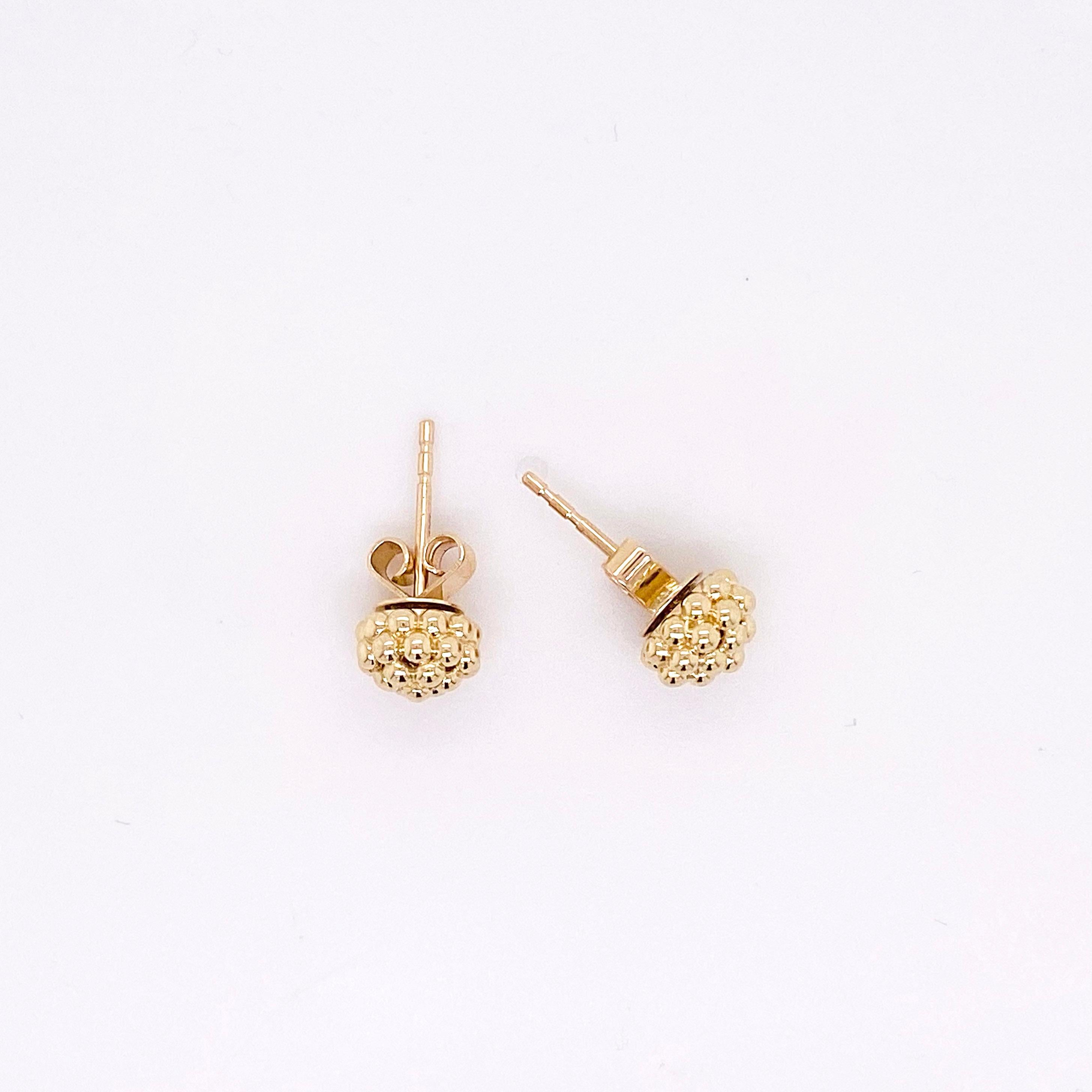Cavier Beaded Stud Earrings, 14K Yellow Gold Bead Cluster Post Earrings, Cavier In New Condition For Sale In Austin, TX