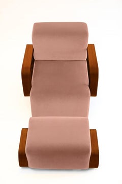 Cayenne Lounge Chair, Cameo Velvet/High Gloss Varnish Brown Solid Oak