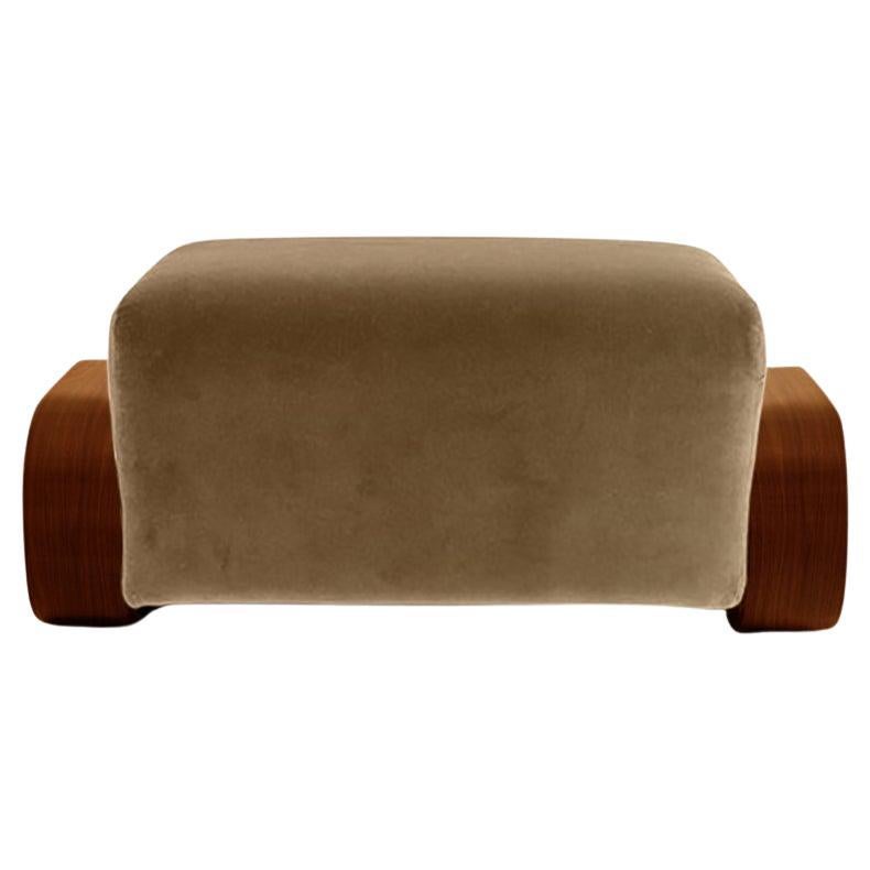 Pouf Cayenne en chêne massif marron, velours taupe/vernis à haute brillance