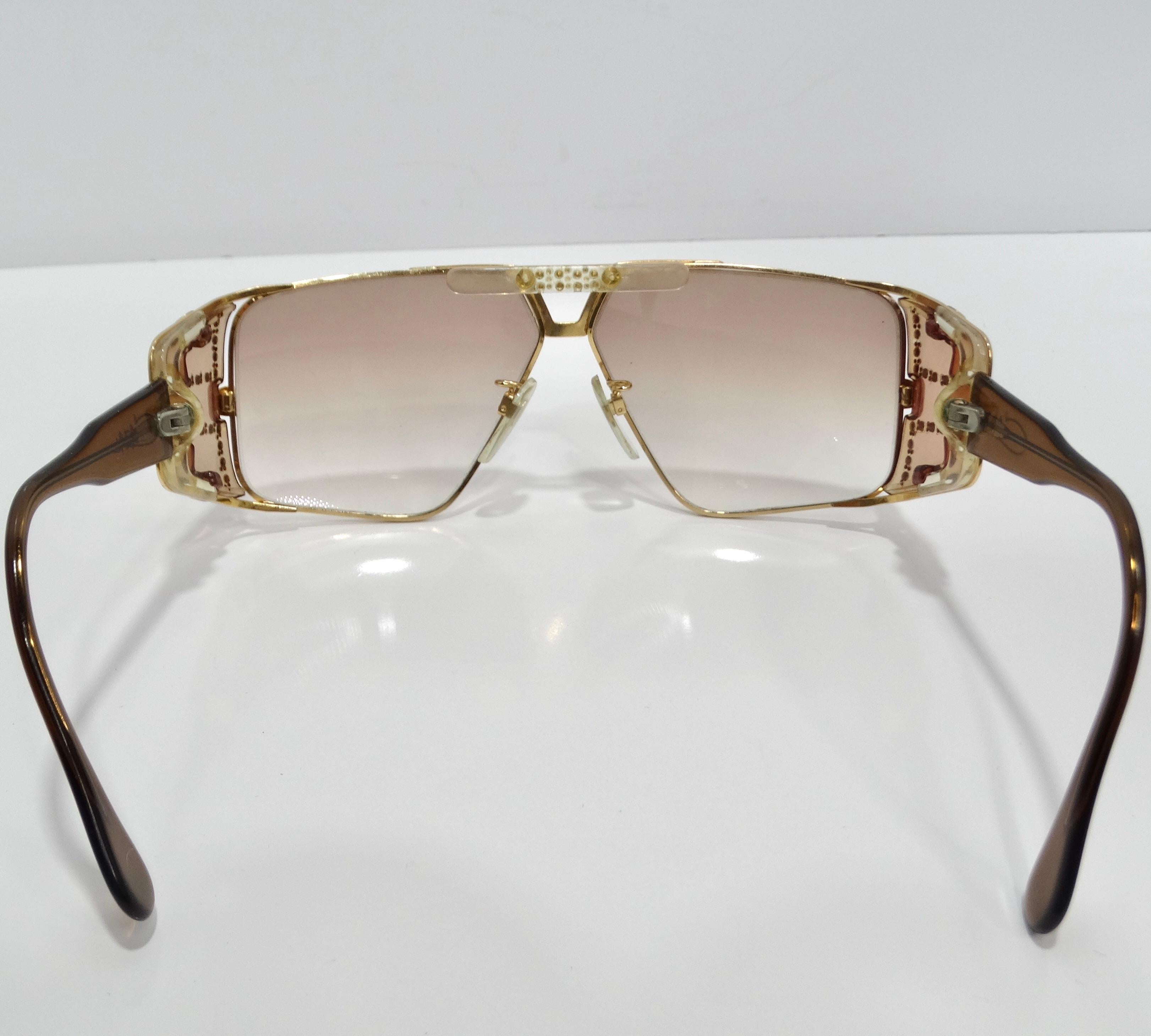 Cazal 1980er 951 Goldfarbene Sonnenbrille im Angebot 2