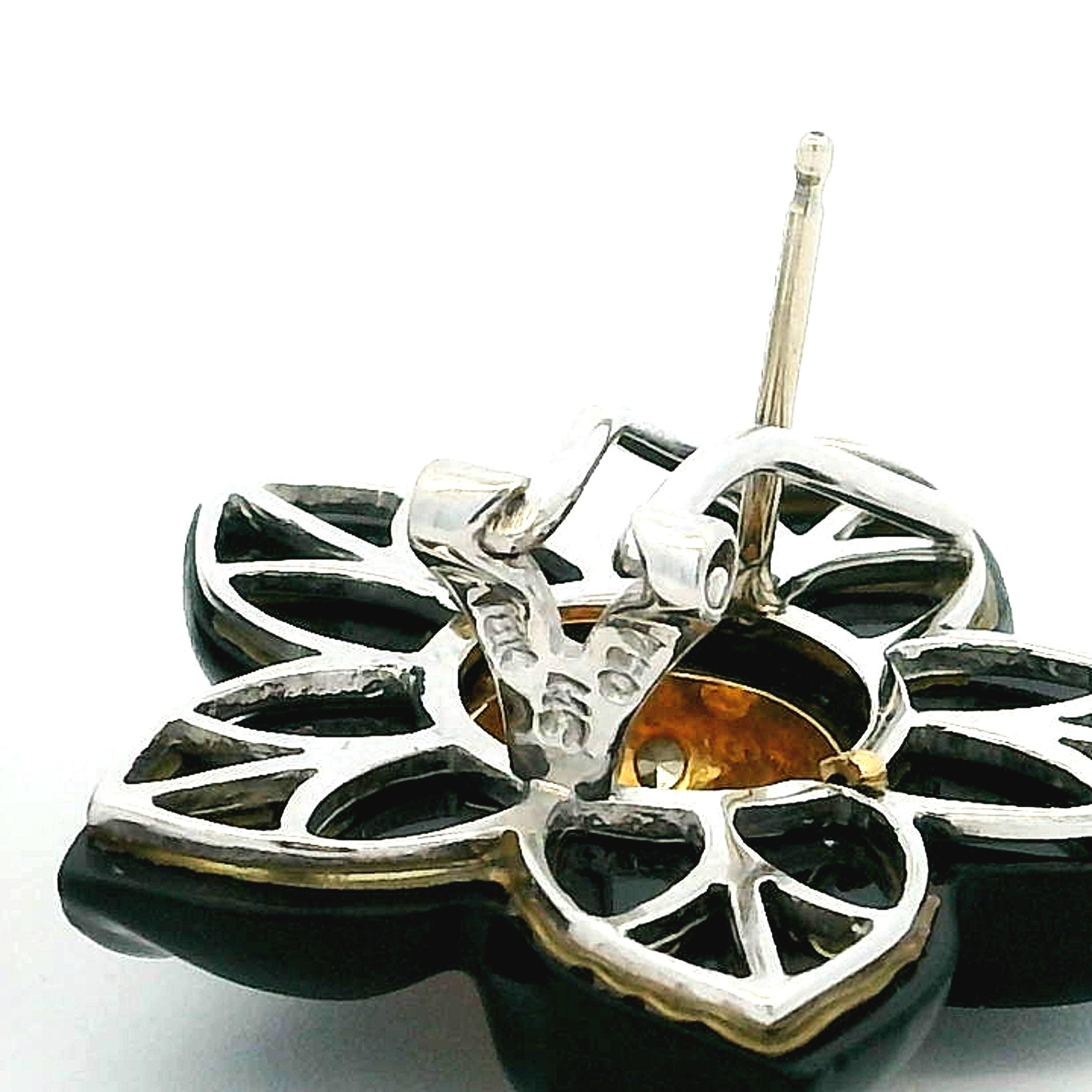 Boucles d'oreilles italiennes Cazzaniga en onyx sculpté, saphir jaune et diamant, à motif floral en vente 7