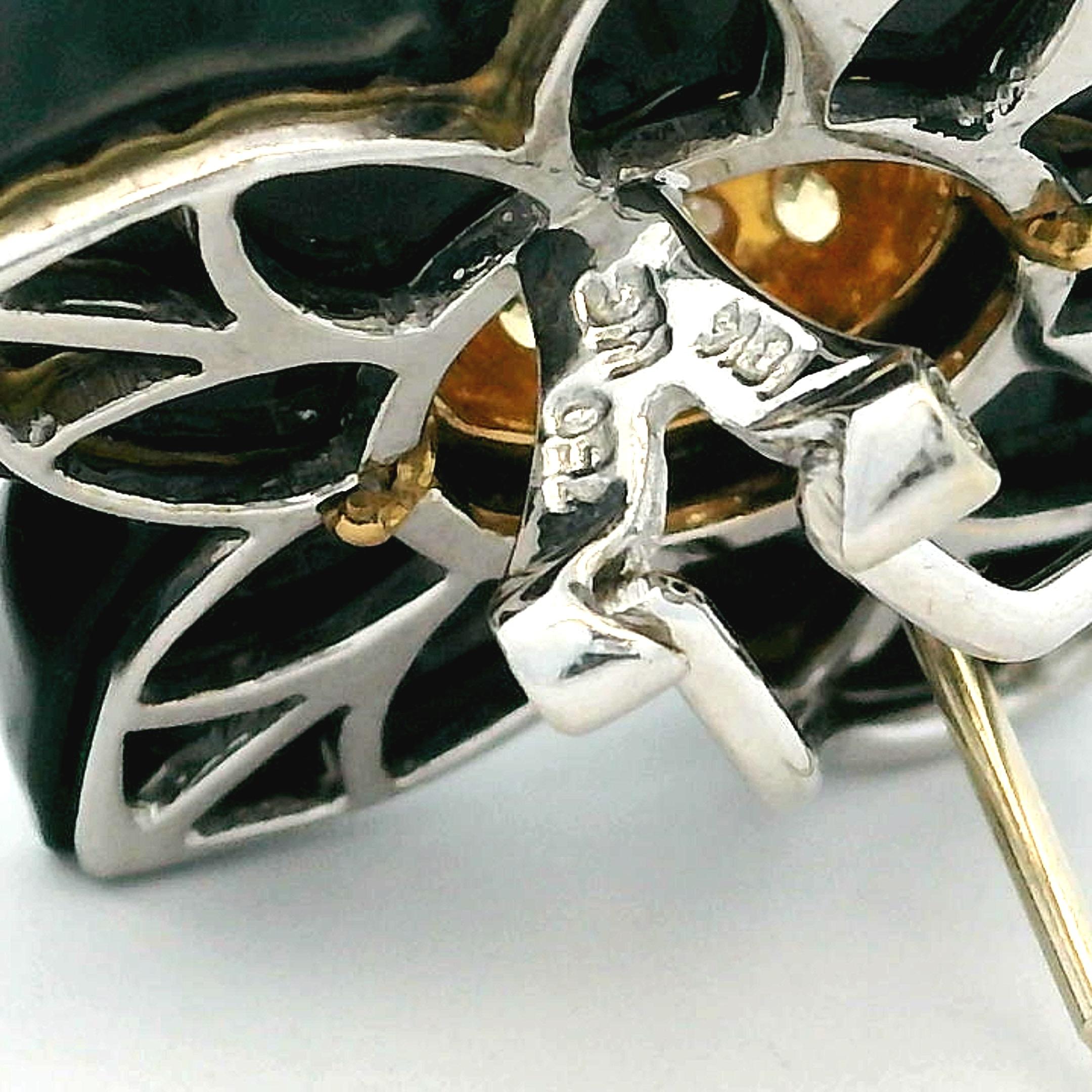 Boucles d'oreilles italiennes Cazzaniga en onyx sculpté, saphir jaune et diamant, à motif floral en vente 9