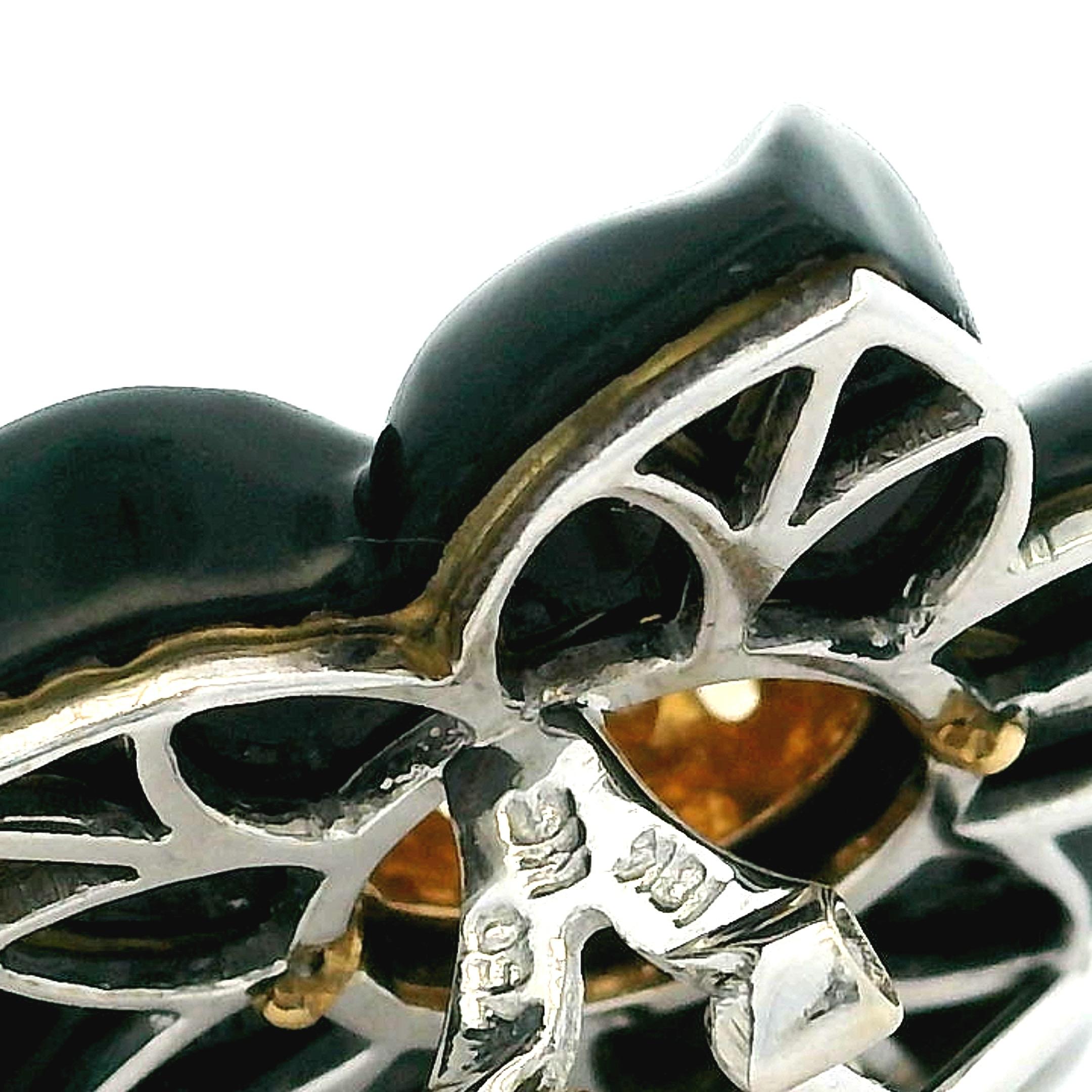 Boucles d'oreilles italiennes Cazzaniga en onyx sculpté, saphir jaune et diamant, à motif floral en vente 10