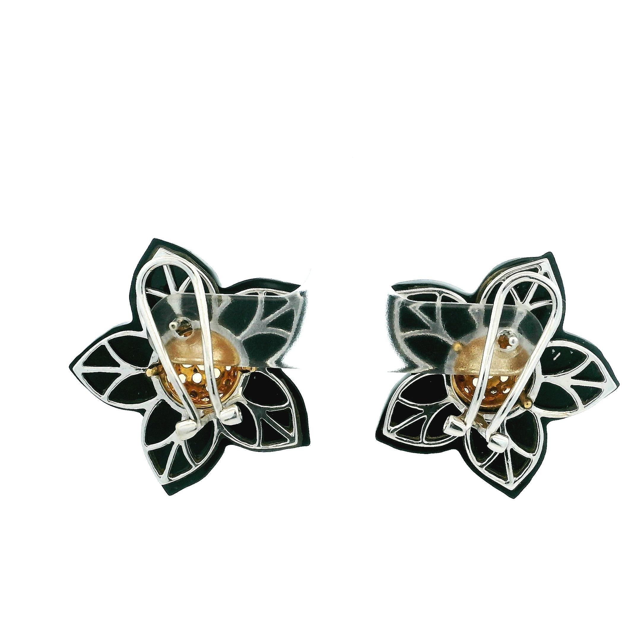 Boucles d'oreilles italiennes Cazzaniga en onyx sculpté, saphir jaune et diamant, à motif floral Pour femmes en vente
