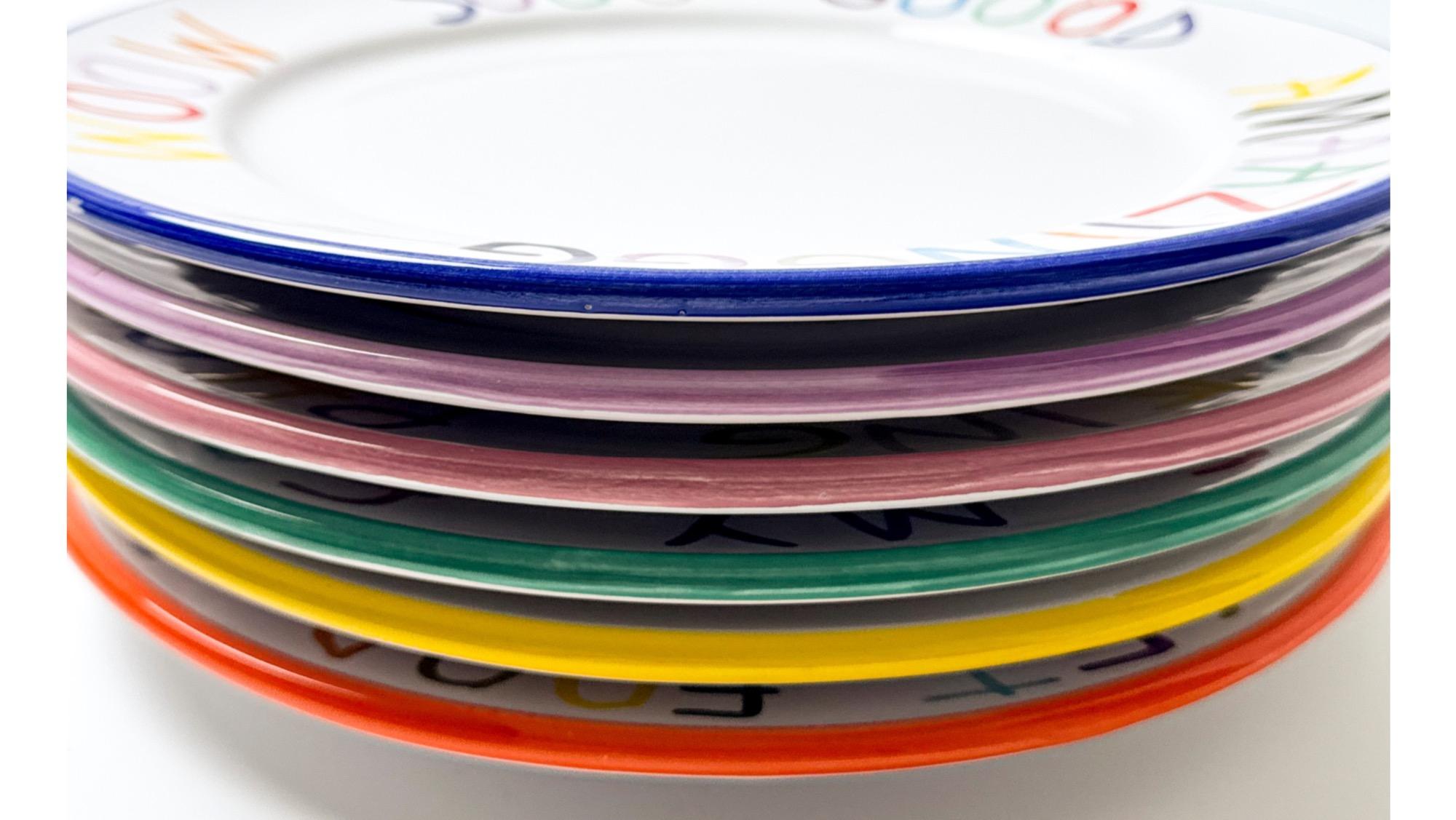Set of 6 Hand painted ceramis plates For Sale 2