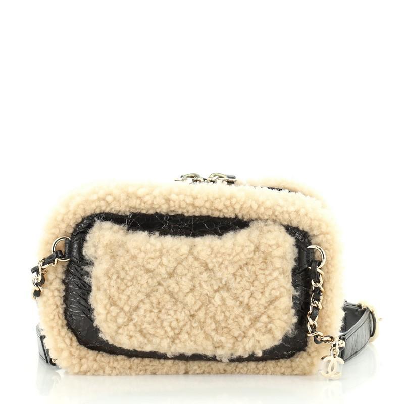 Women's or Men's CC Mania Waist Bag Shearling and Shiny Crumpled Sheepskin Small