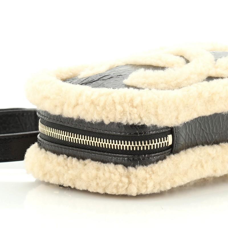 CC Mania Waist Bag Shearling and Shiny Crumpled Sheepskin Small 3