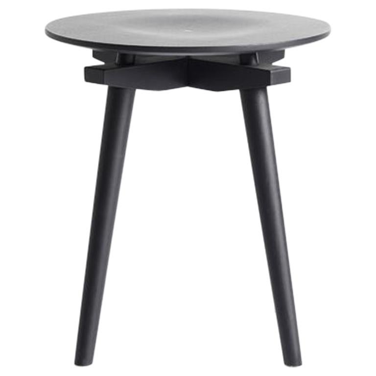 CC Stool in Black Oak, solid wood frame and curved seat, height 44 cm, D40 cm For Sale