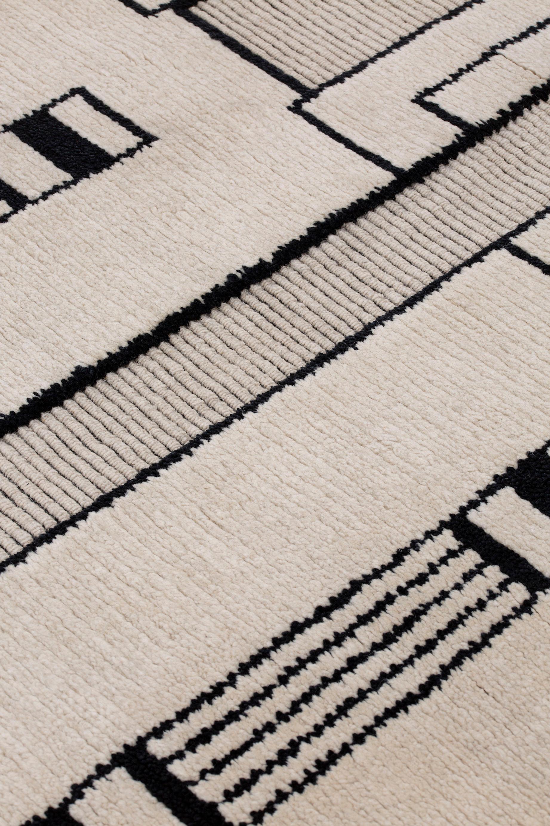 Modern cc-tapis Asmara Collection Alfa Rug by Federico Pepe - IN STOCK For Sale