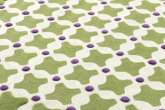 cc-tapis CRISS CROSS Medium Handgefertigter Teppich in Grün von India Mahdavi