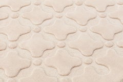 cc-tapis CRISS CROSS Kleiner handgefertigter Teppich in Butter von India Mahdavi