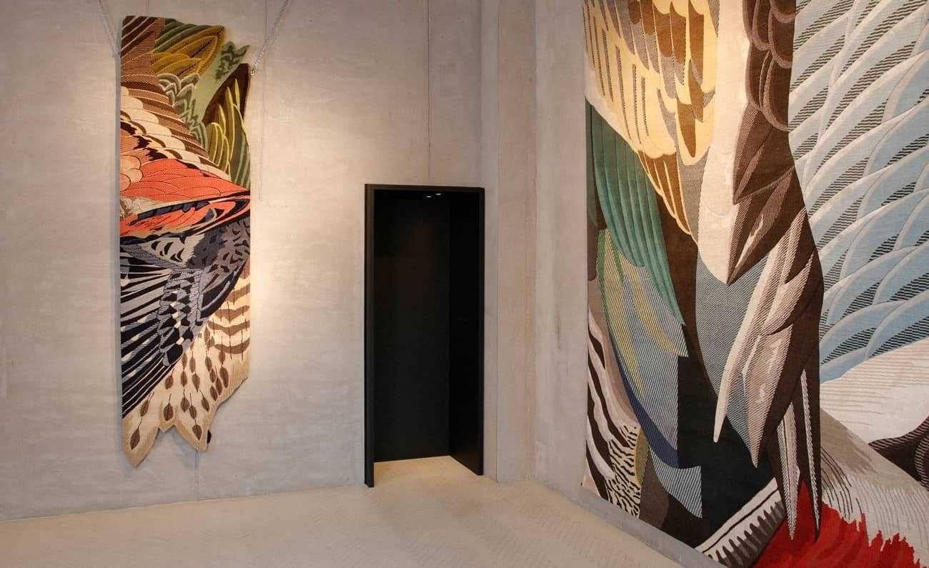 Hand-knotted in the cc-tapis atelier in Kathmandu, Nepal. The rug is made with a cotton weave and a Himalayan wool and pure silk coming from the areas surrounding the atelier. 252.000 individual knots per squaremeter approximately. The sale of every