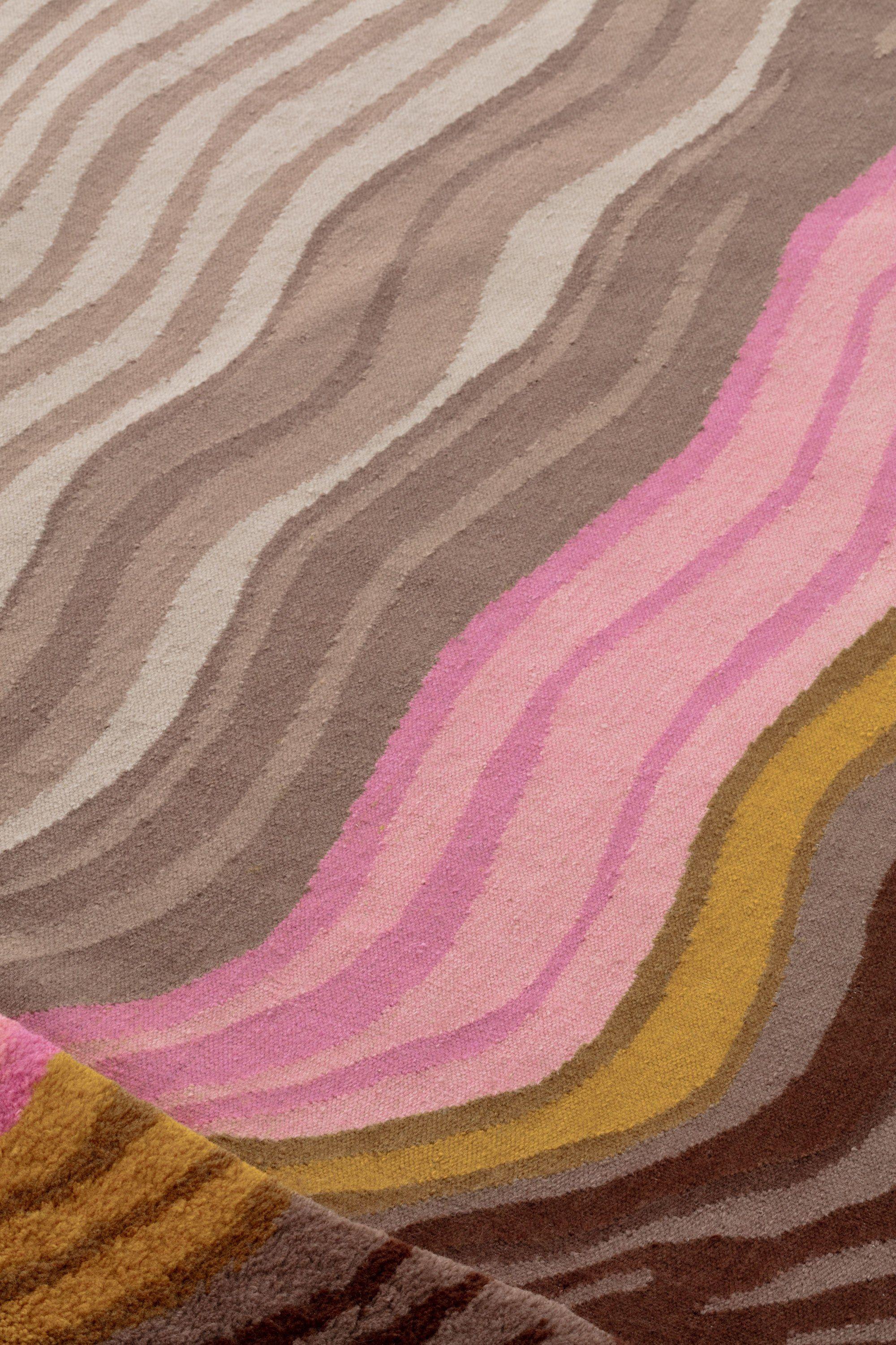 cc-tapis FOLDS Mittlerer handgefertigter Teppich in Rosa-Gelb von Cristián Mohaded (Nepalesisch) im Angebot