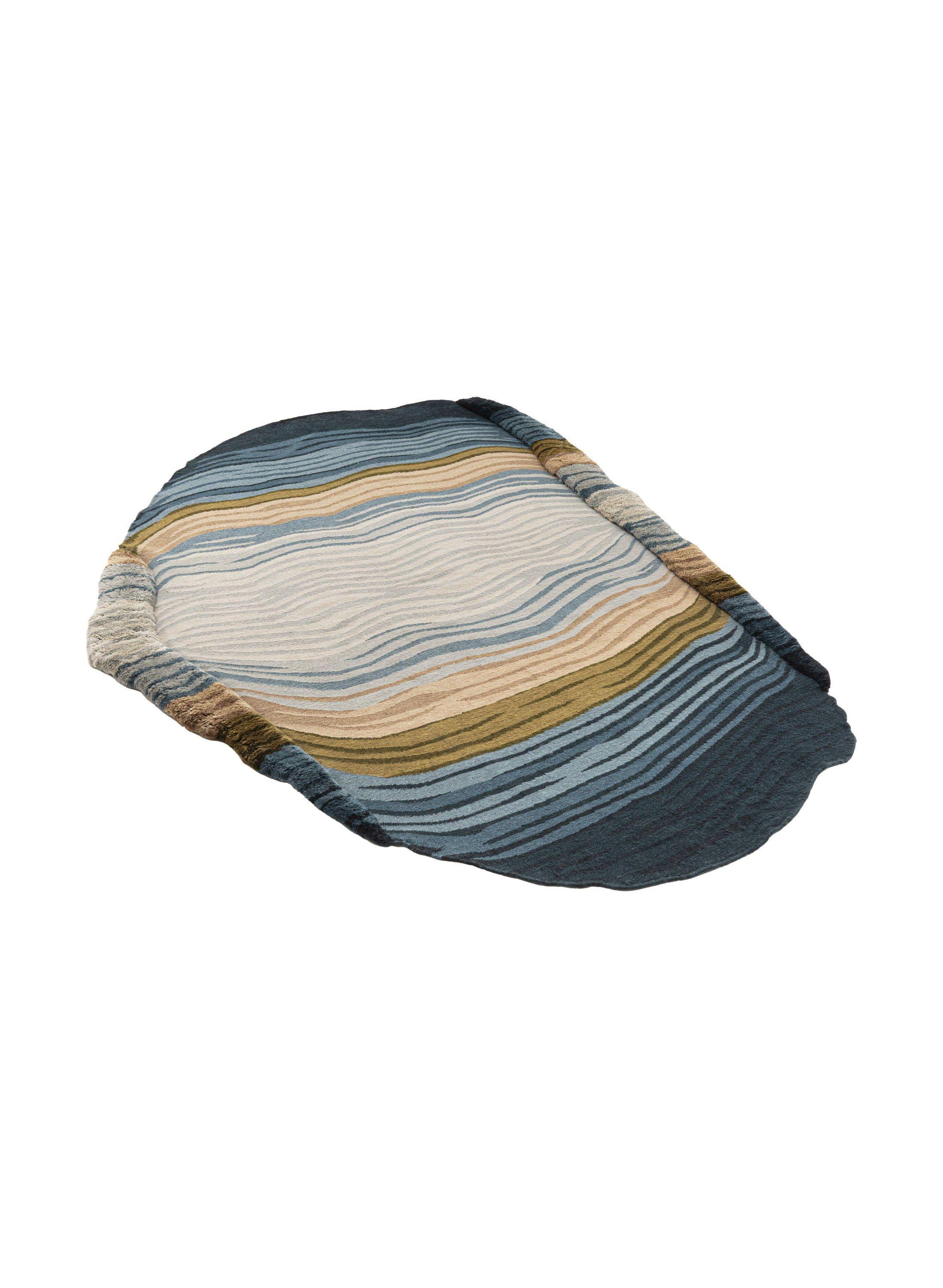 Népalais cc-tapis FOLDS Petit tapis fait main en bleu vert par Cristián Mohaded en vente