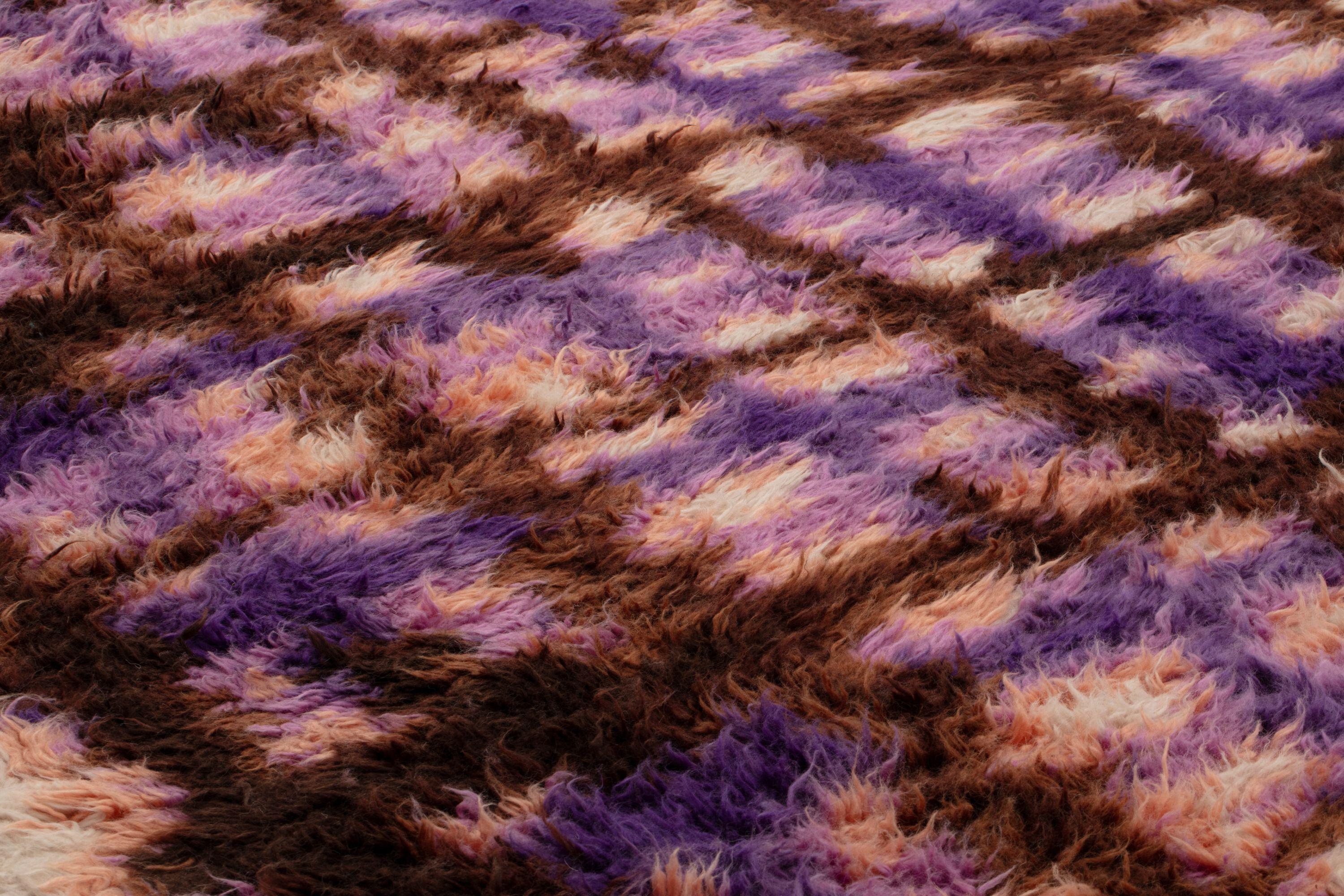 Wool cc-tapis GRANDMA PATTERN 1 handmade rug by Rop van Mierlo For Sale