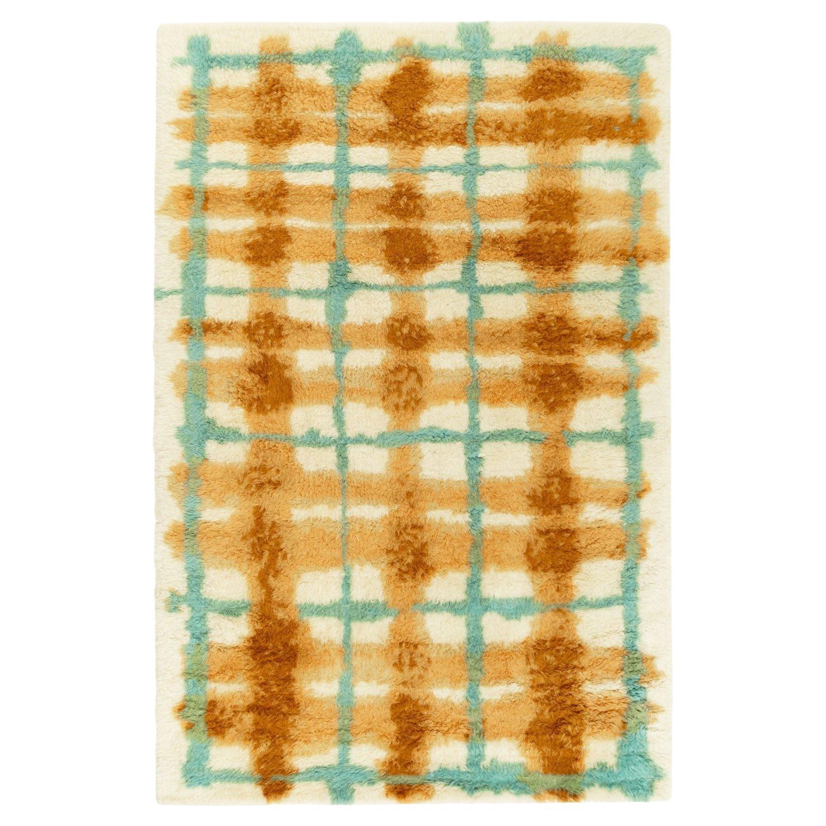cc-tapis GRANDMA PATTERN 2 handmade rug by Rop van Mierlo