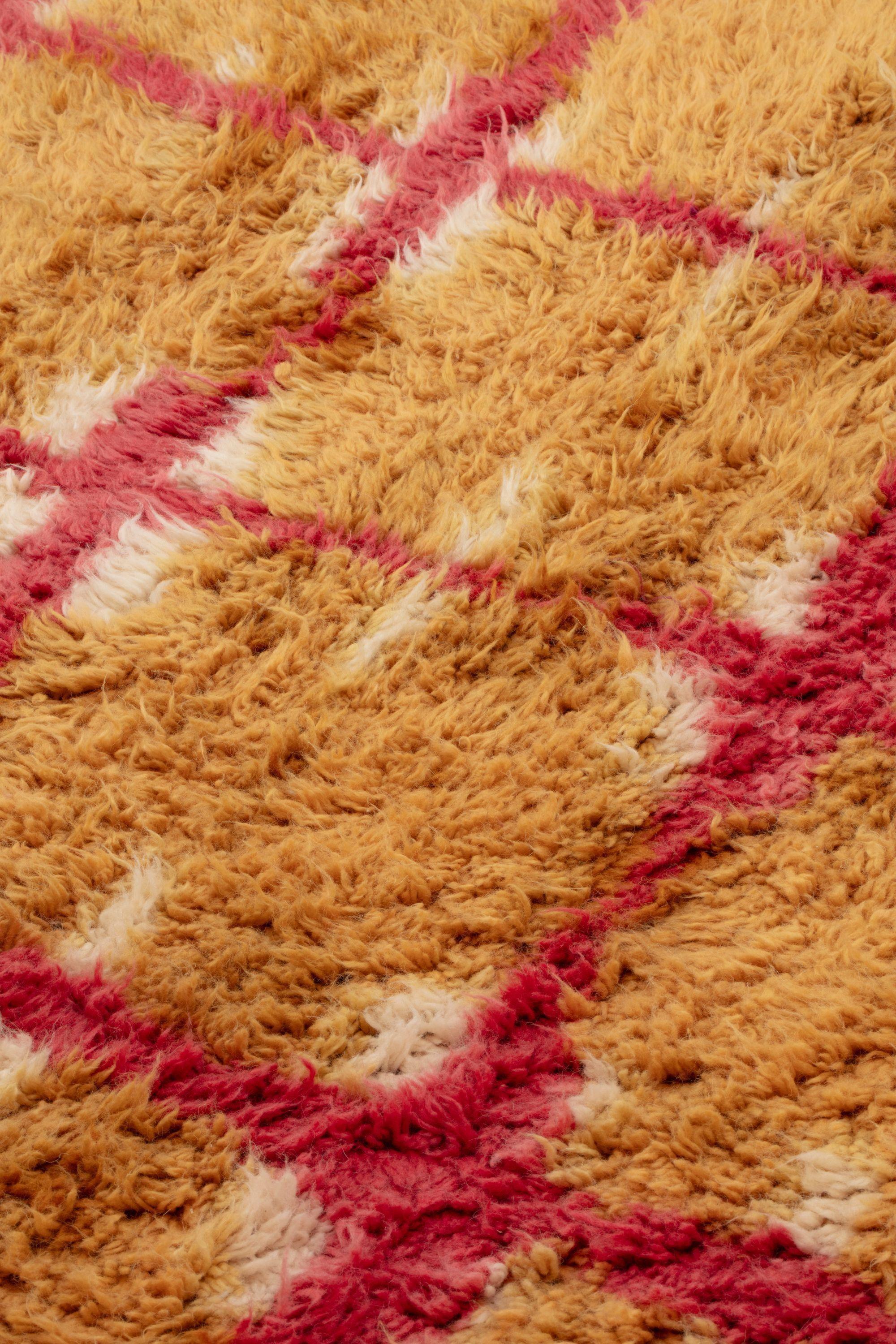 Nepalese cc-tapis GRANDMA PATTERN 3 handmade rug by Rop van Mierlo For Sale