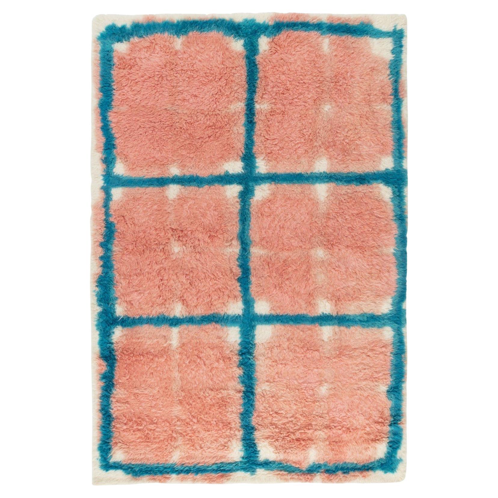cc-tapis GRANDMA PATTERN 4 handmade rug by Rop van Mierlo