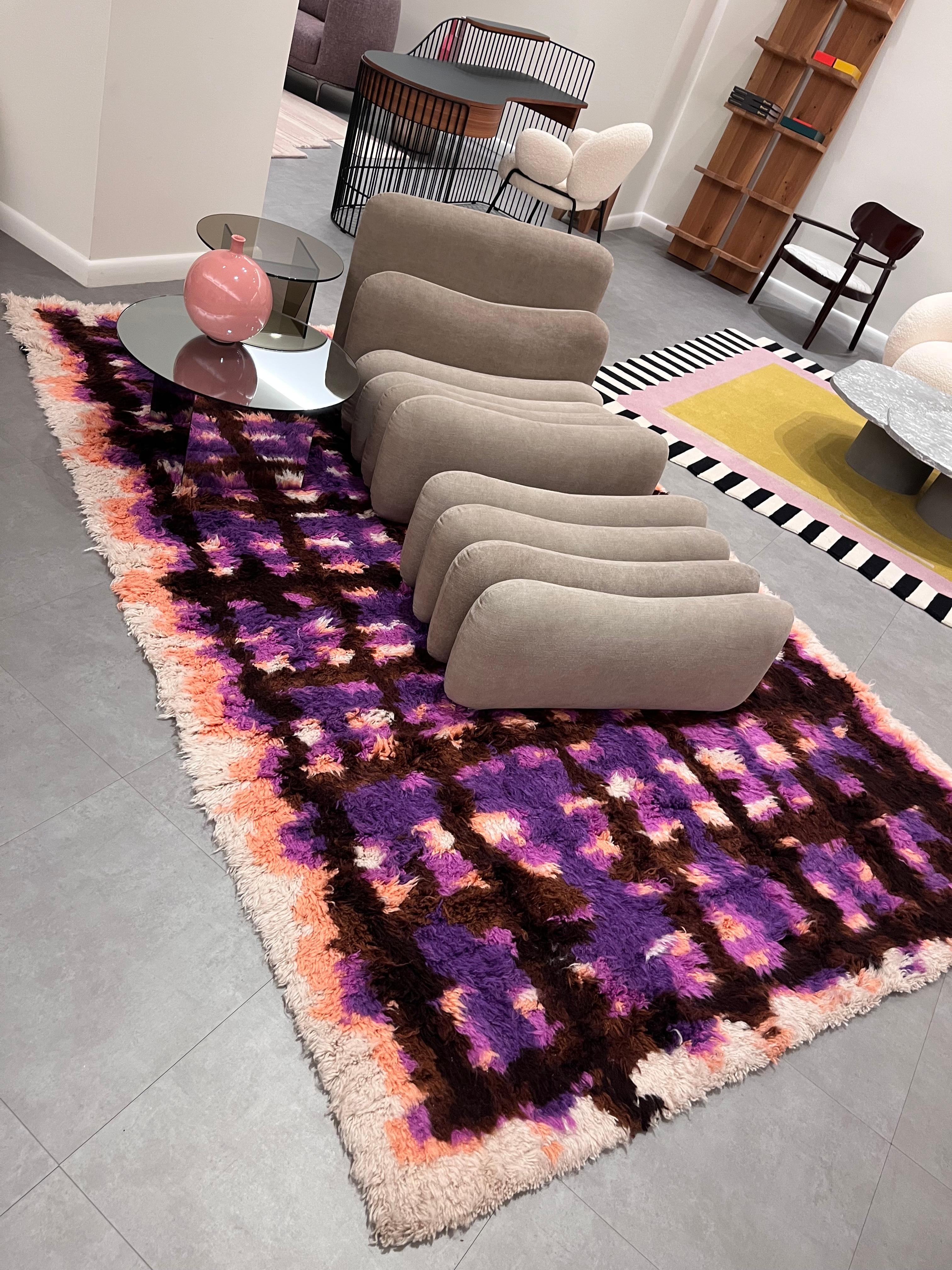 GRANDMA PATTERN 1
stock Milano 30624
Dim ft 6,6x9,8 -- al ft2 59,00

Knot moroccan weave
Atelier india
Materials 100% wool
Quality moroccan weave
Colour purple brown
Fringes
Notes