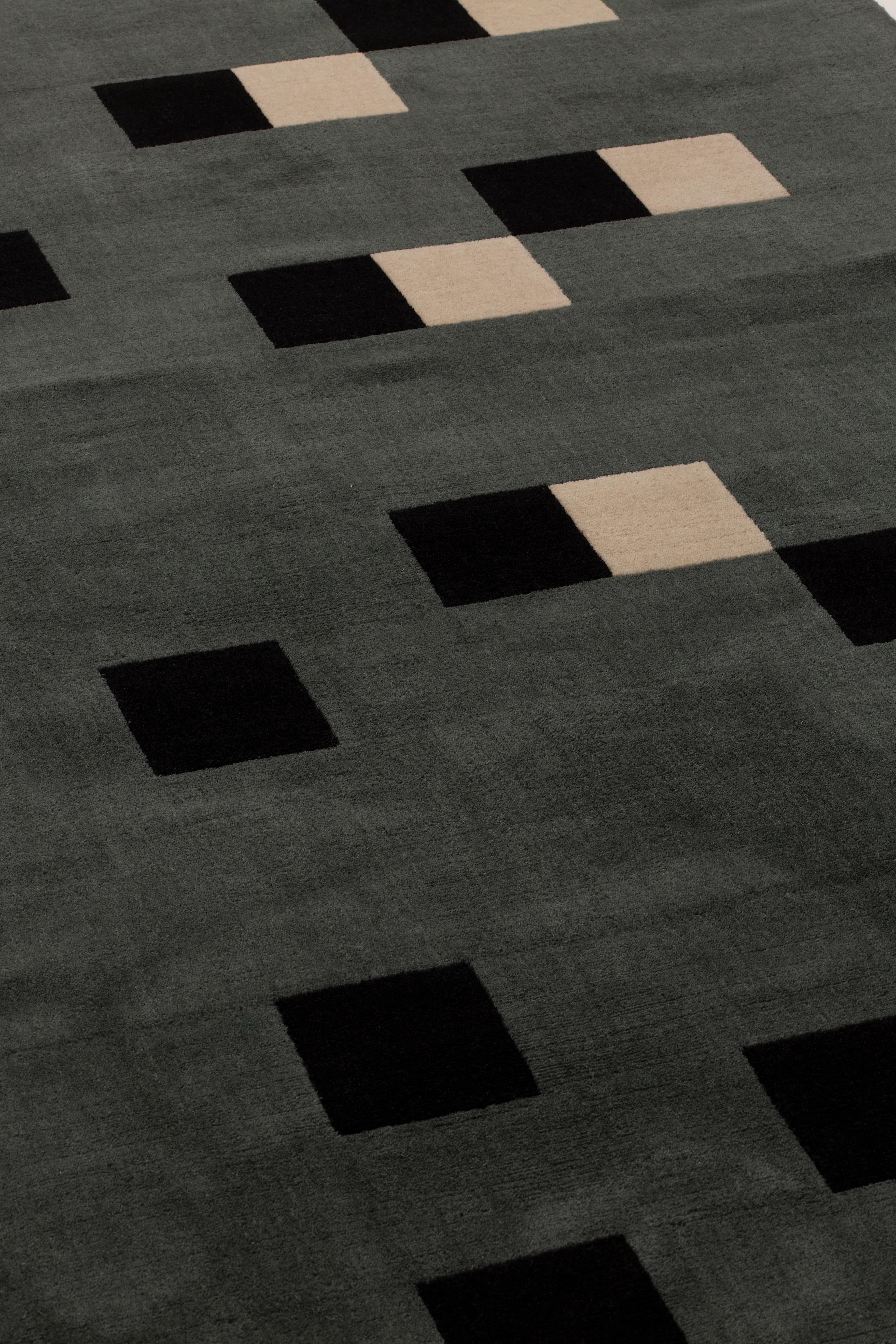 Geometric elements, evoking the avant-garde textiles of the early 1900s, a theme which runs through the whole Hello Sonia Family, are now arranged harmoniously in a musical score made up of pauses, solos, semitones and counterpoints, the punctuation