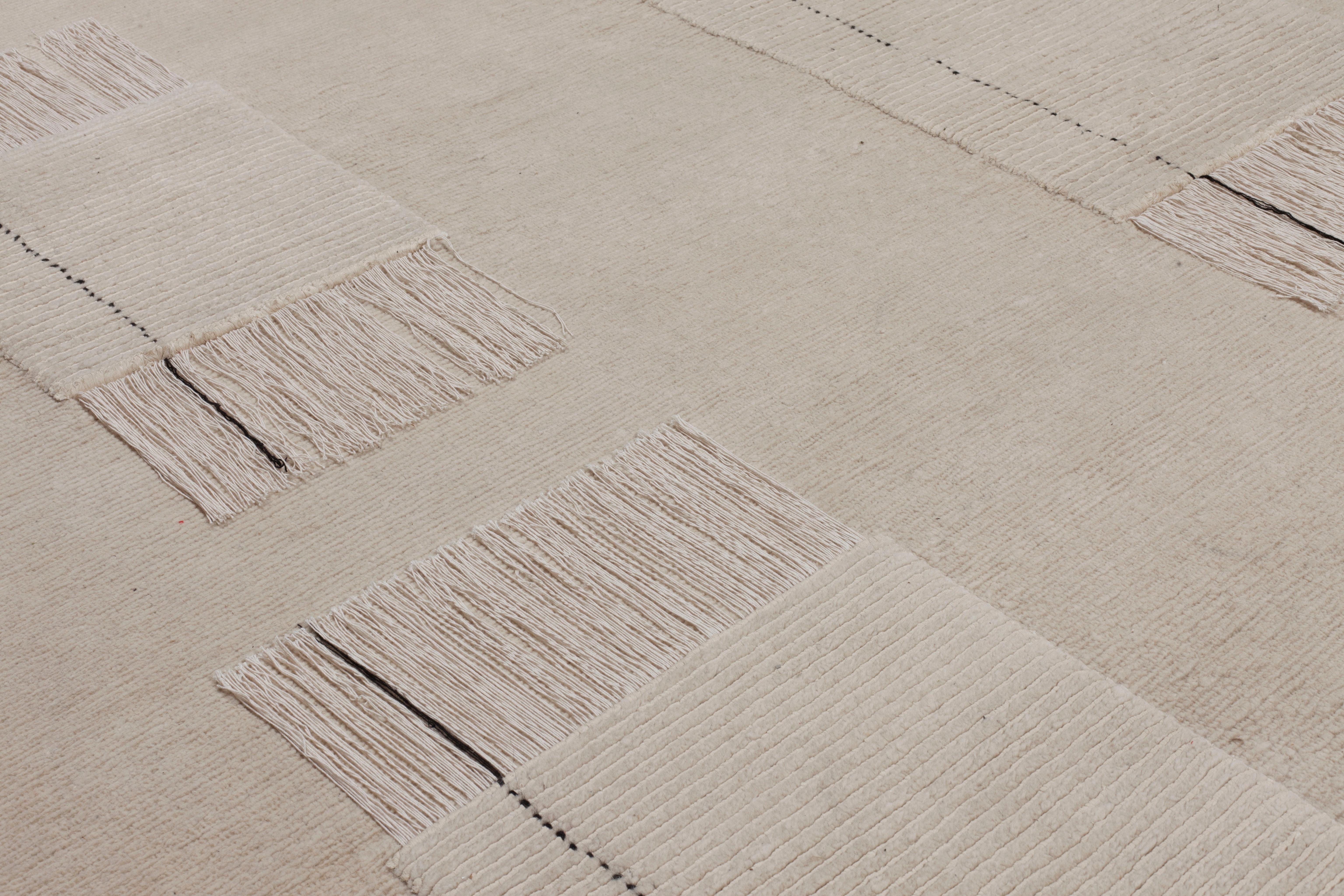 Handgeknüpft im cc-tapis-Atelier in Kathmandu, Nepal. Der Teppich wird aus einem Baumwollgewebe, Himalaya-Wolle und reiner Seide aus der Umgebung des Ateliers hergestellt. Erstellt mit einer speziellen Technik, die ausschließlich von cc-tapis