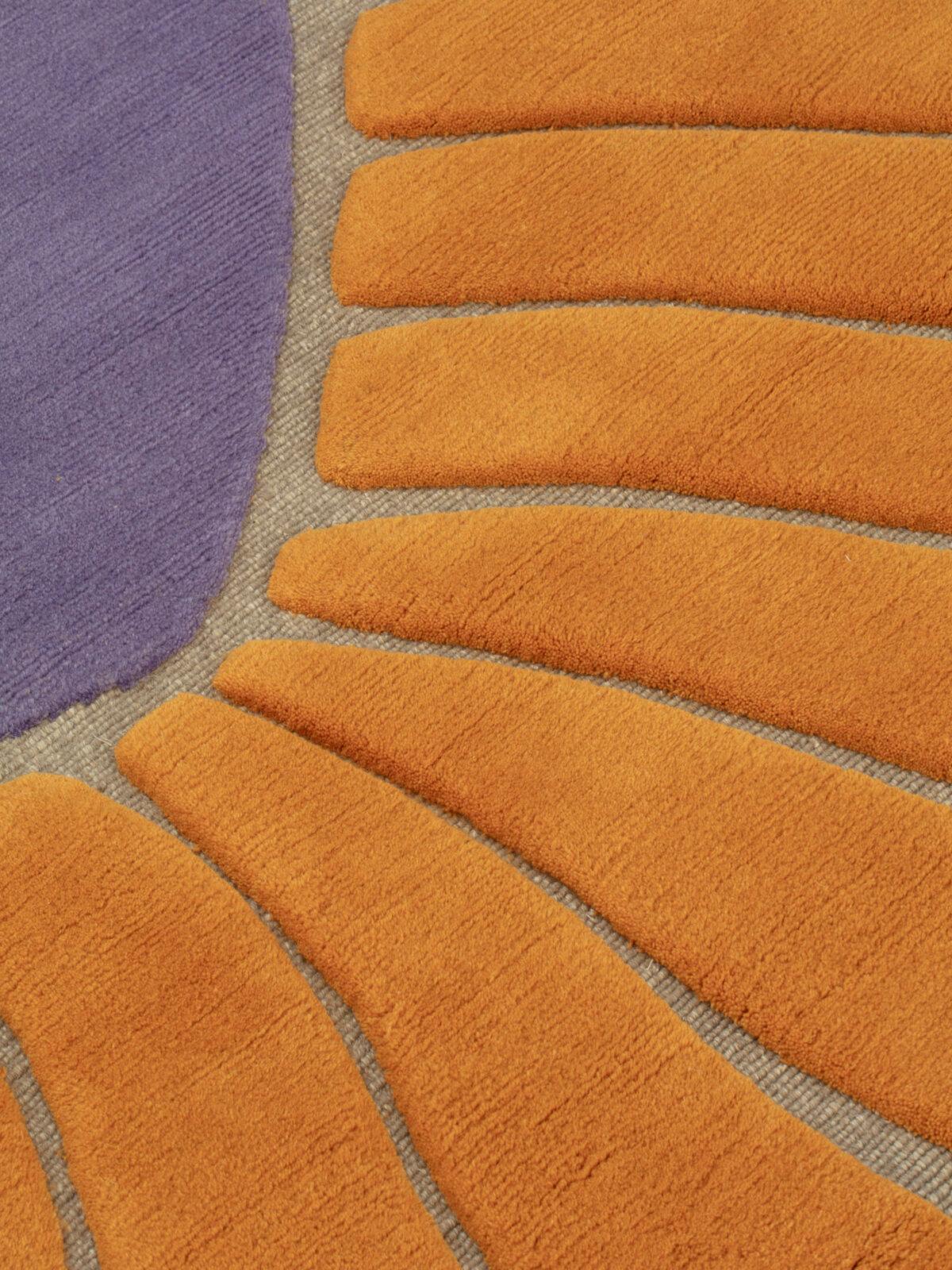 cc-tapis M'AMA NON M'AMA Alfombra grande hecha a mano en color Oliva por Patricia Urquiola en venta 6