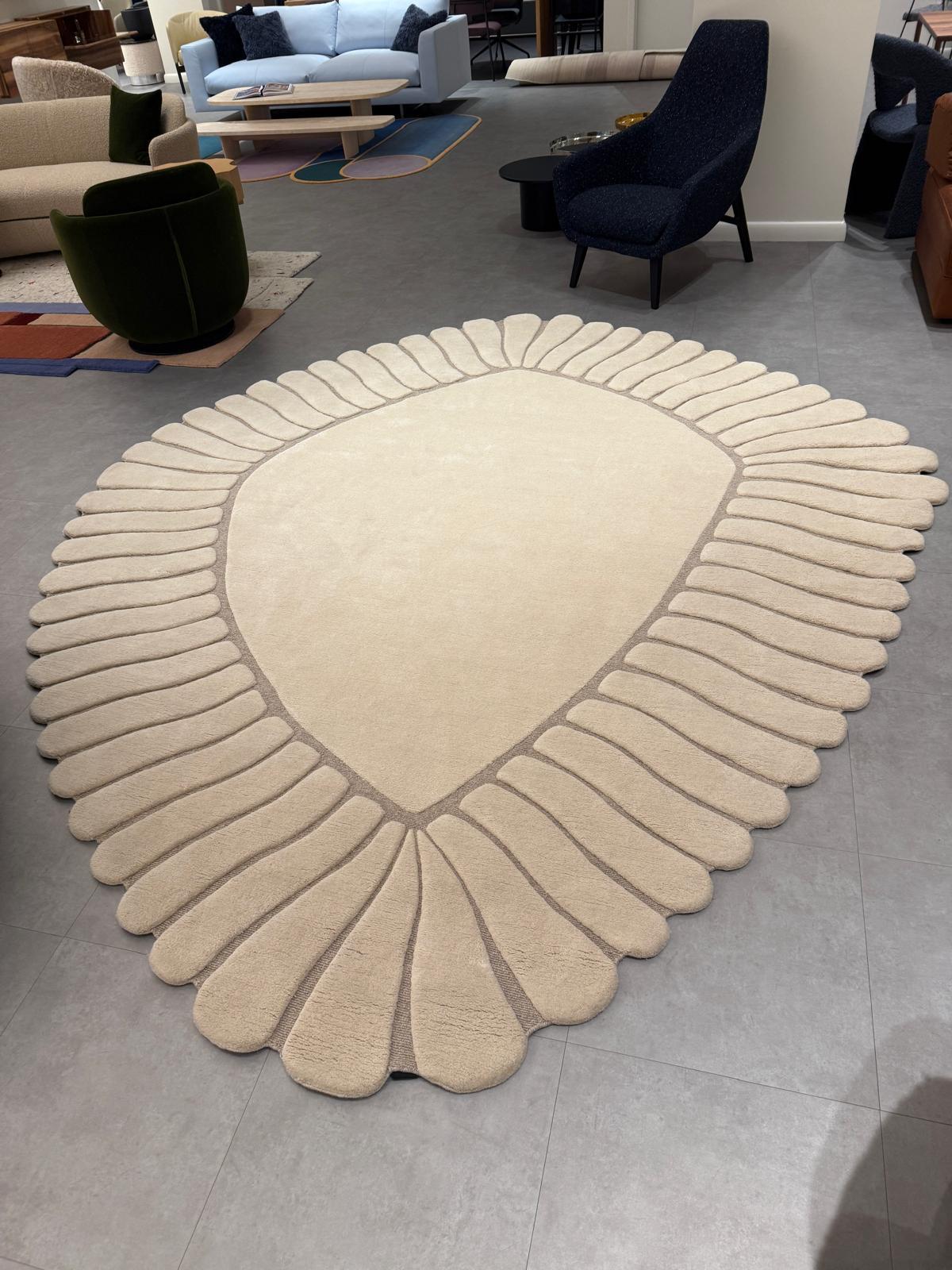 cc-tapis M'ama non m’ama large Rug made by hand  by Patricia Urquiola For Sale 2