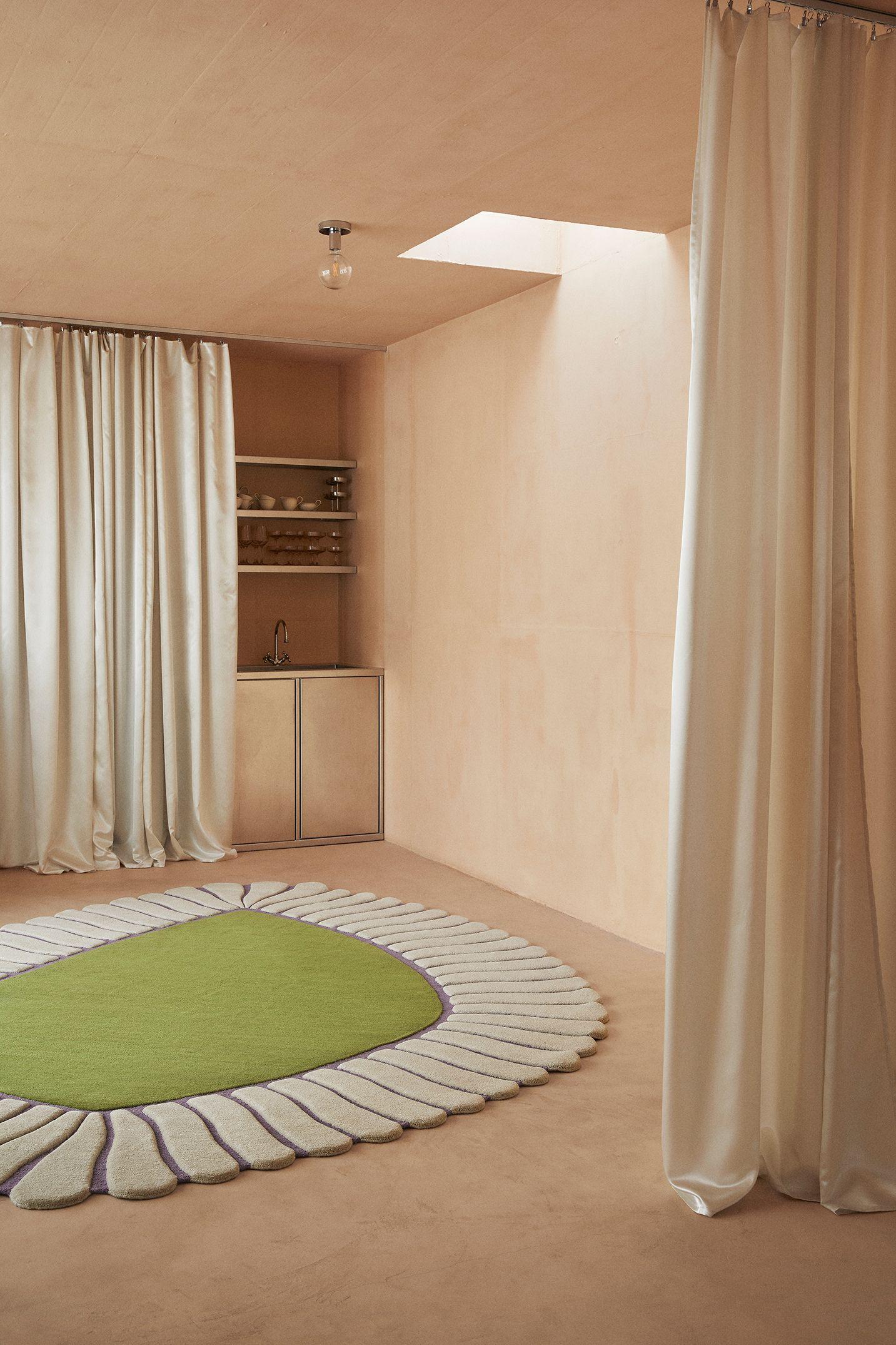 Annodato a mano cc-tapis M'AMA NON M'AMA Medium, tappeto fatto a mano in Oliver di Patricia Urquiola in vendita