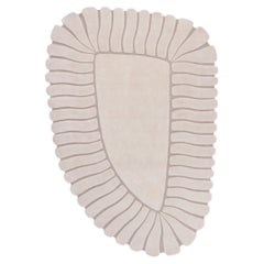 cc-tapis M'AMA NON M'AMA Medium handgefertigter Teppich in Undyed von Patricia Urquiola