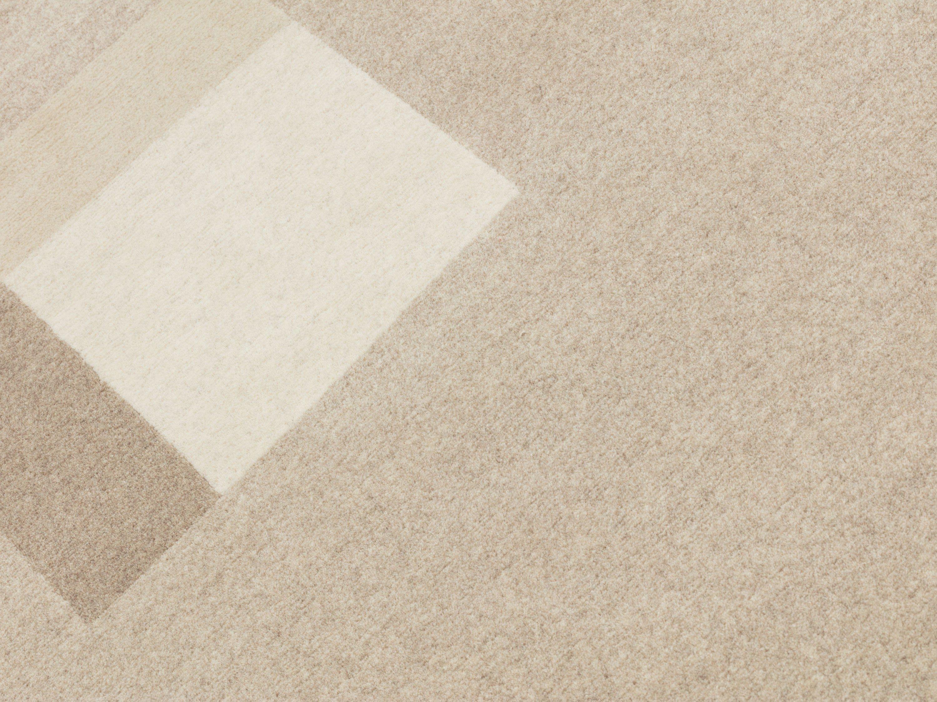 cc-tapis e lo studio di design nordamericano Yabu Pushelberg svelano gli amori attraverso l'artigianato presentando la nuova Memento Collection. Una collezione di sette tappeti annodati a mano prodotti da artigiani tibetani nell'Atelier cc-tapis in