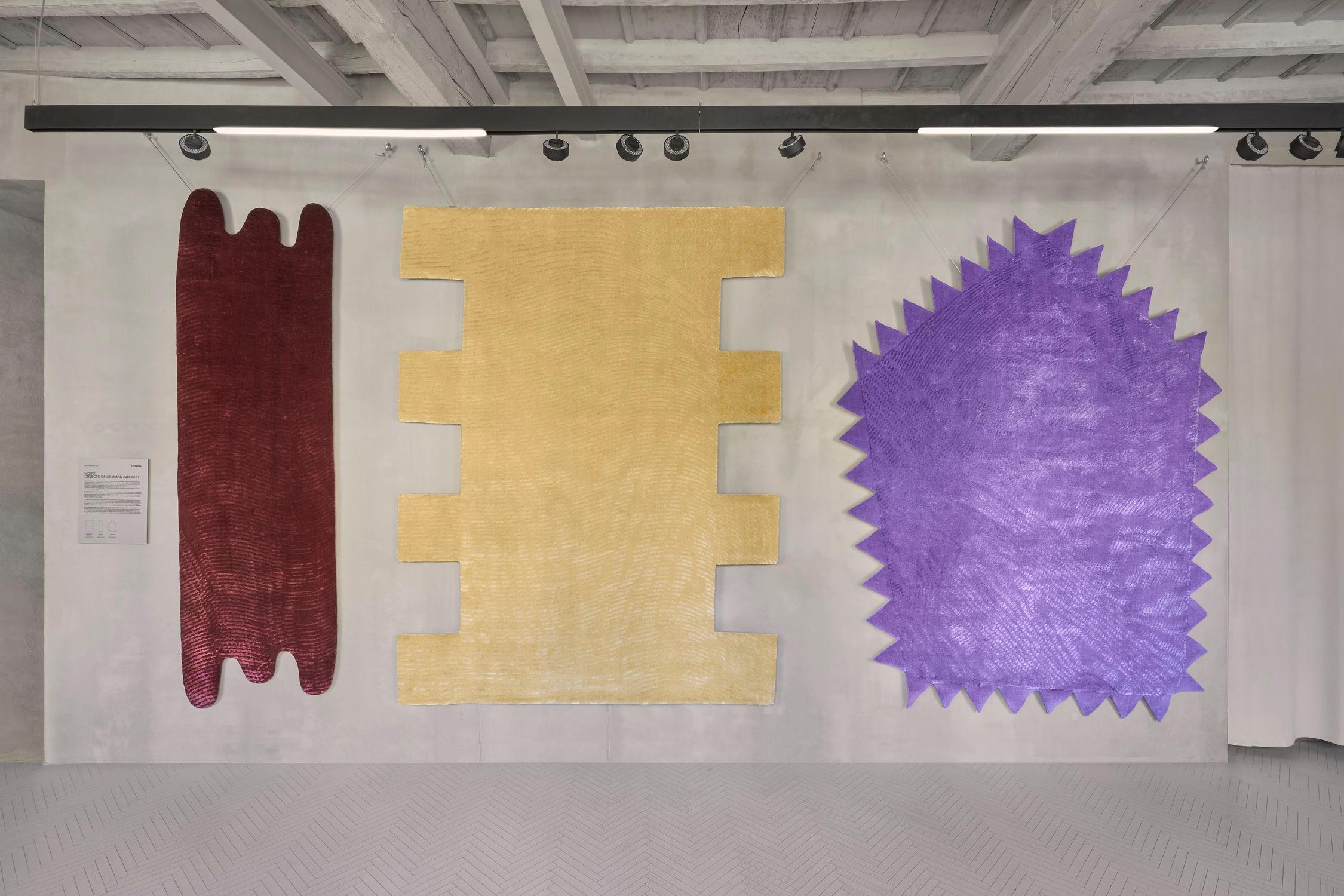 cc-tapis Tappeto Moire' Collection Zig Zag Burgundy by Objects for Common Interest in vendita 10