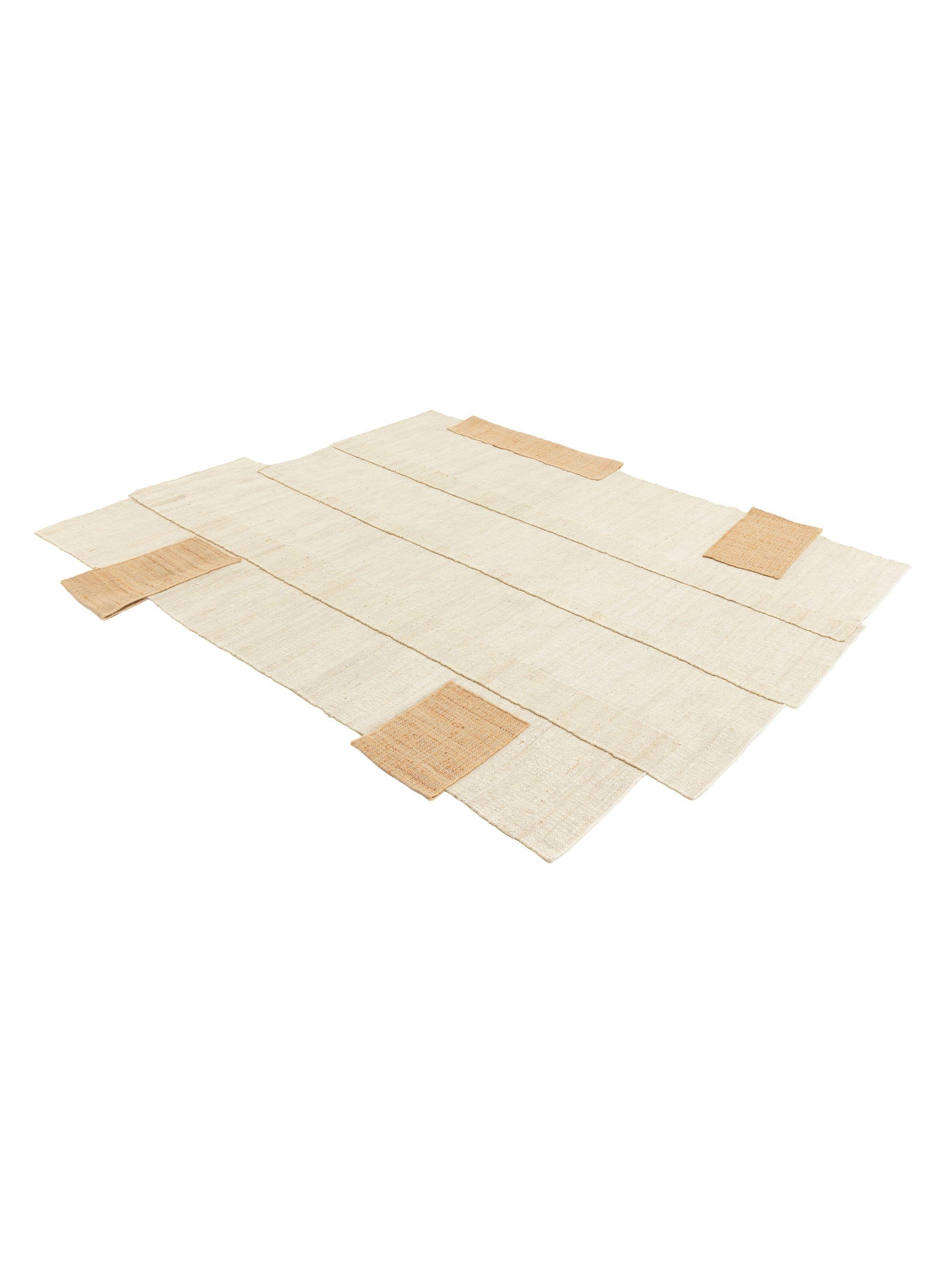 Annodato a mano cc-tapis Monograph Medium tappeto fatto a mano in bianco Nature di Destroyers Builders in vendita