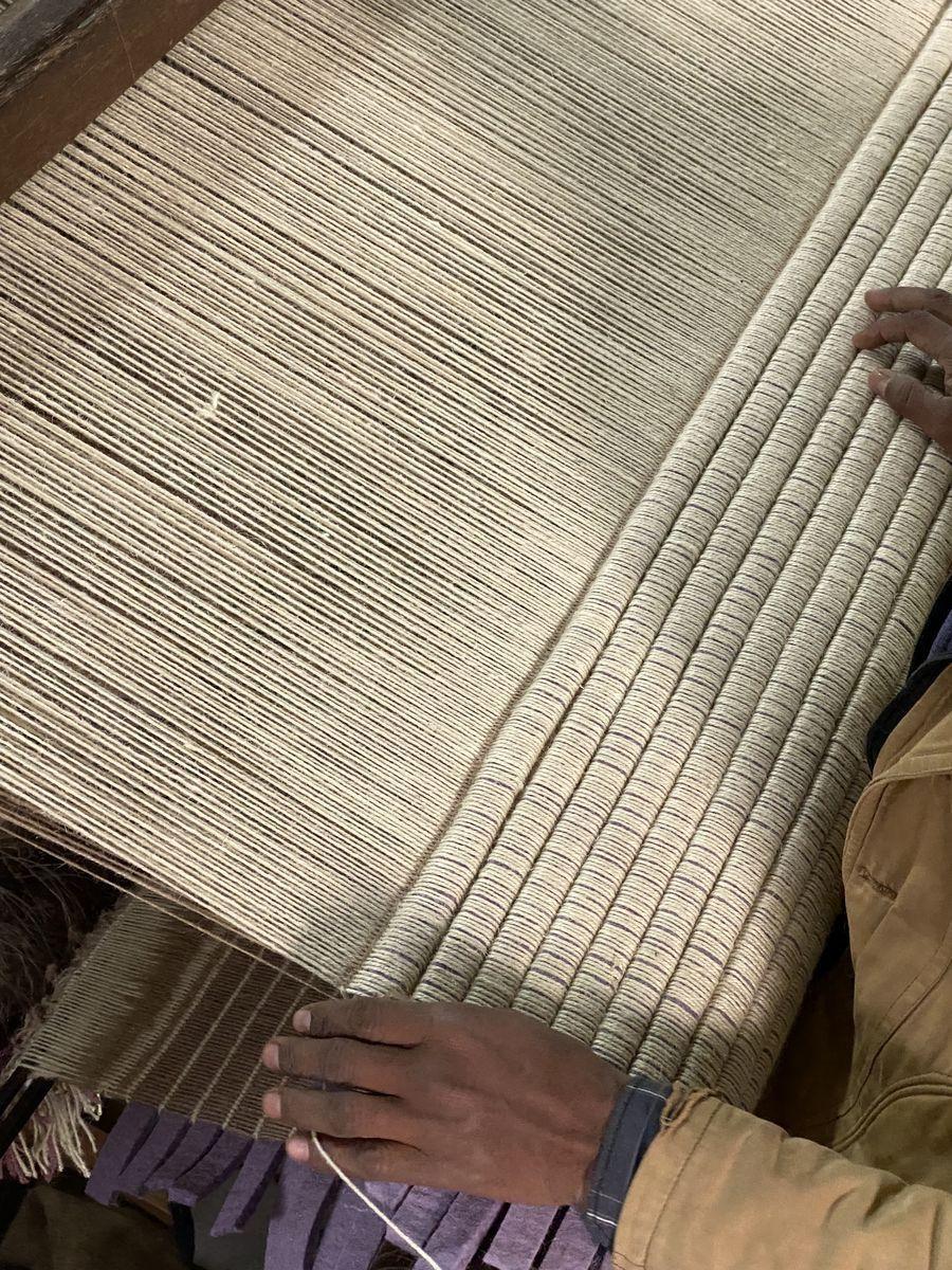 cc-tapis Tappeto OMOTE AKI fatto a mano da Mae Engelgeer in vendita 4