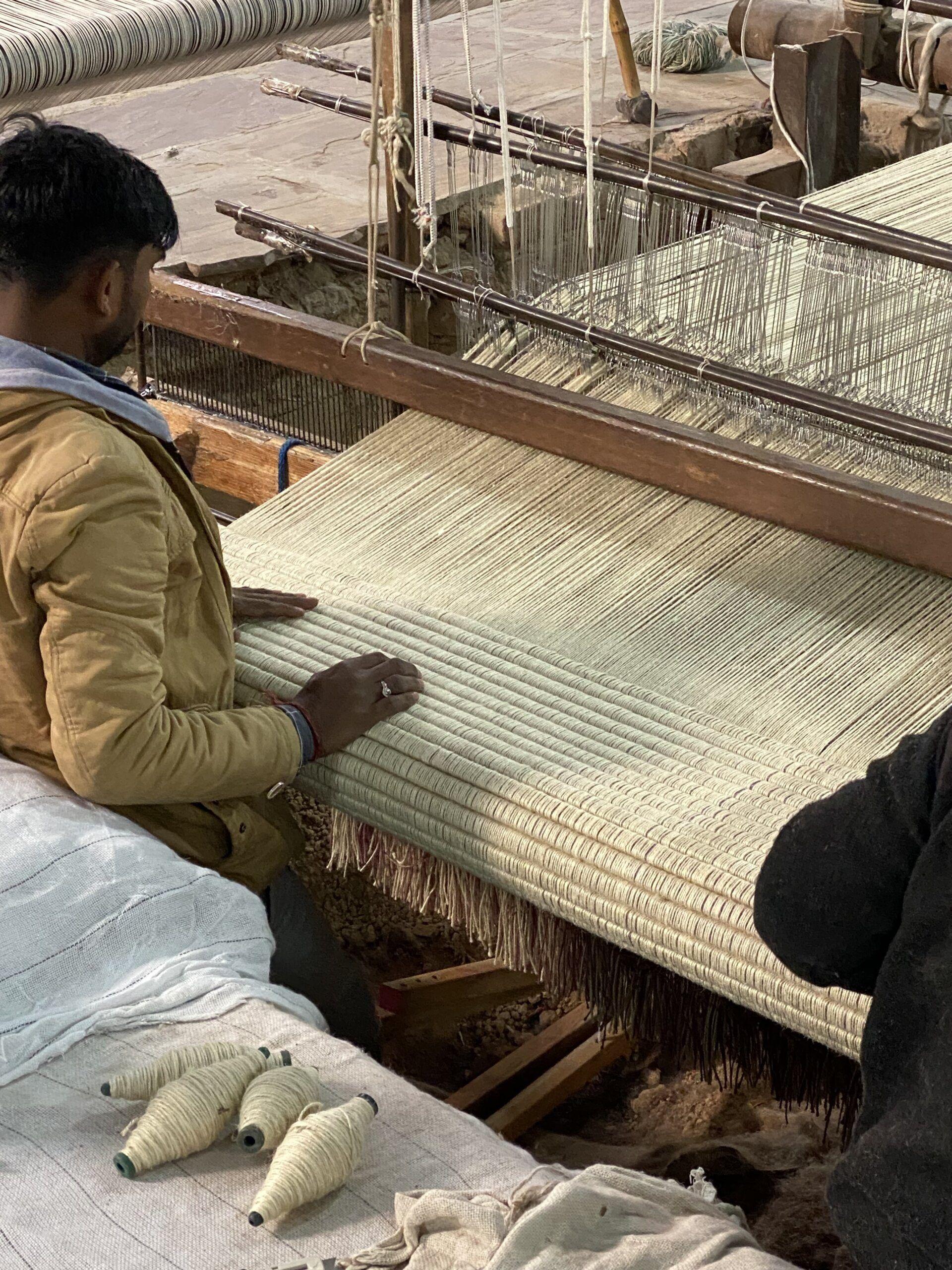 cc-tapis Tappeto OMOTE FUYU fatto a mano da Mae Engelgeer in vendita 5