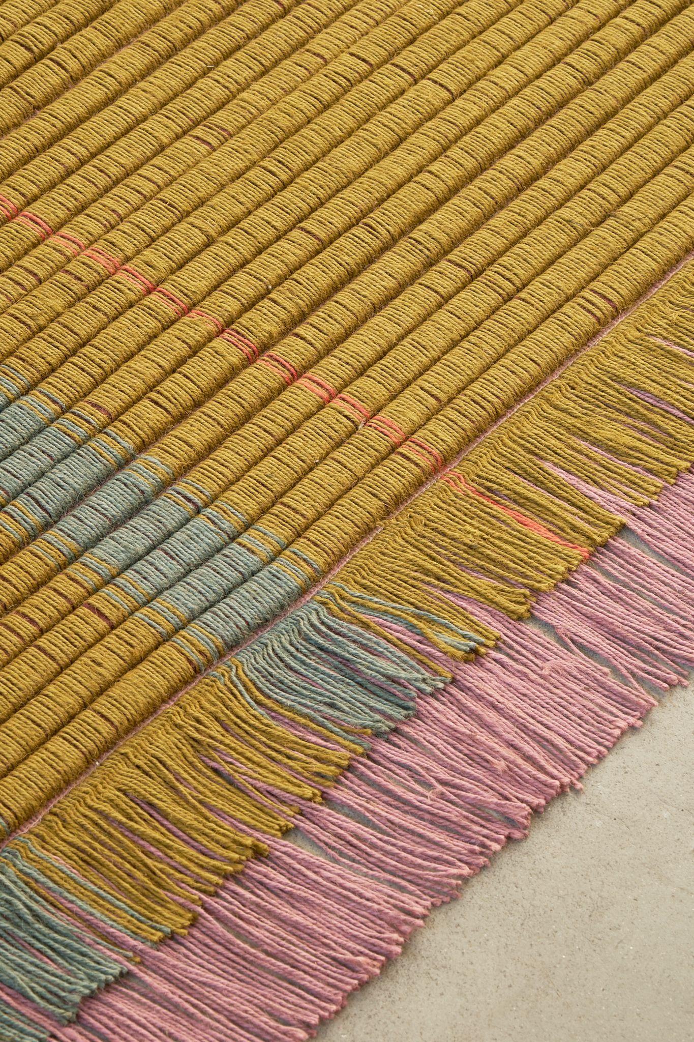 cc-tapis OMOTE HARU RUNNER handgefertigter Teppich von Mae Engelgeer (Wolle) im Angebot