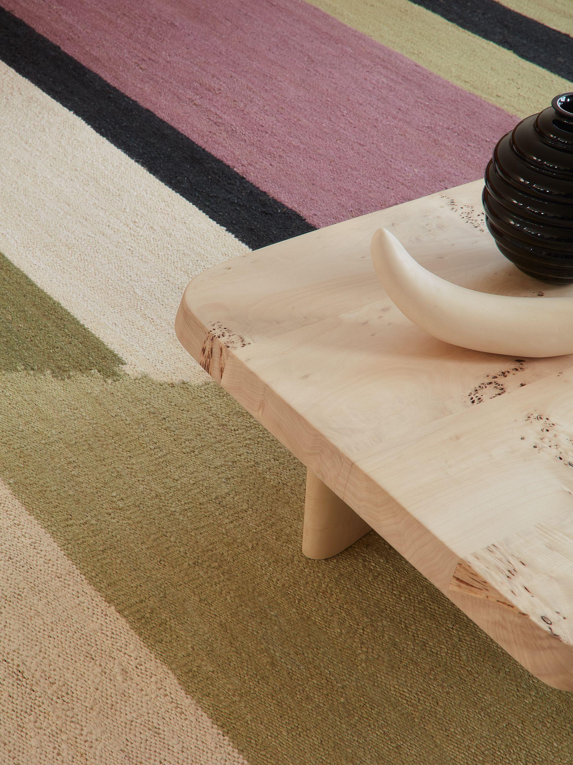 Iuta cc-tapis ONDA ONDA AGUA è un tappeto fatto a mano da Charles Charles. in vendita